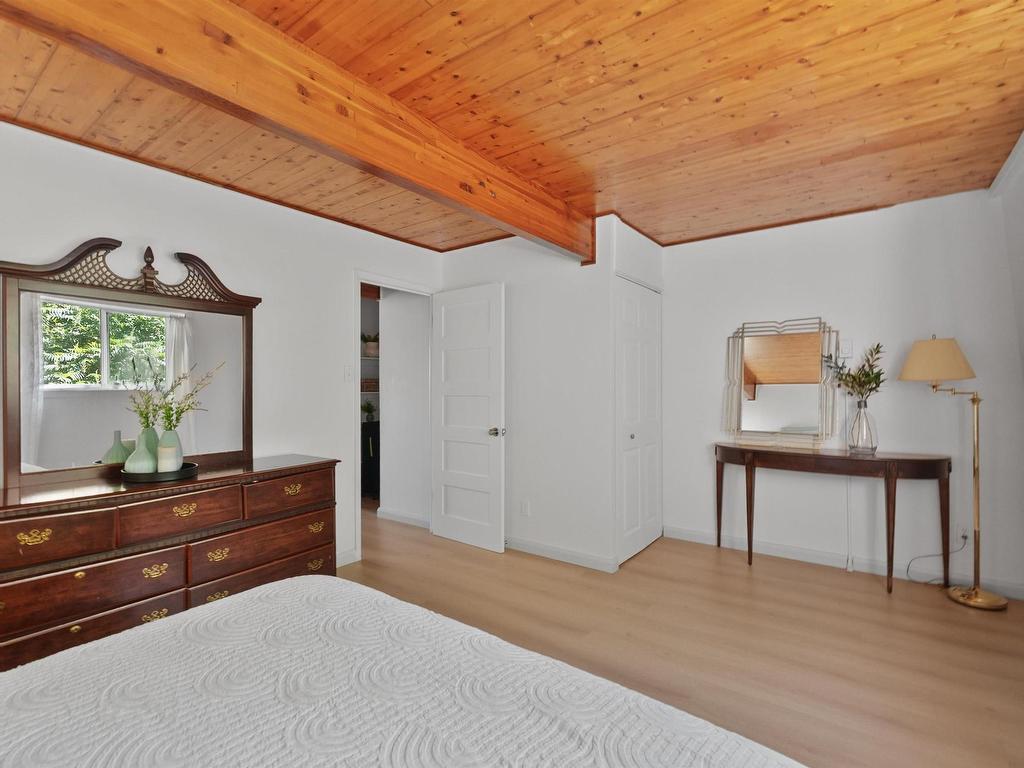 












48 Drumdonald Road

,
Cowie Hill,




NS
B3P 2K9

