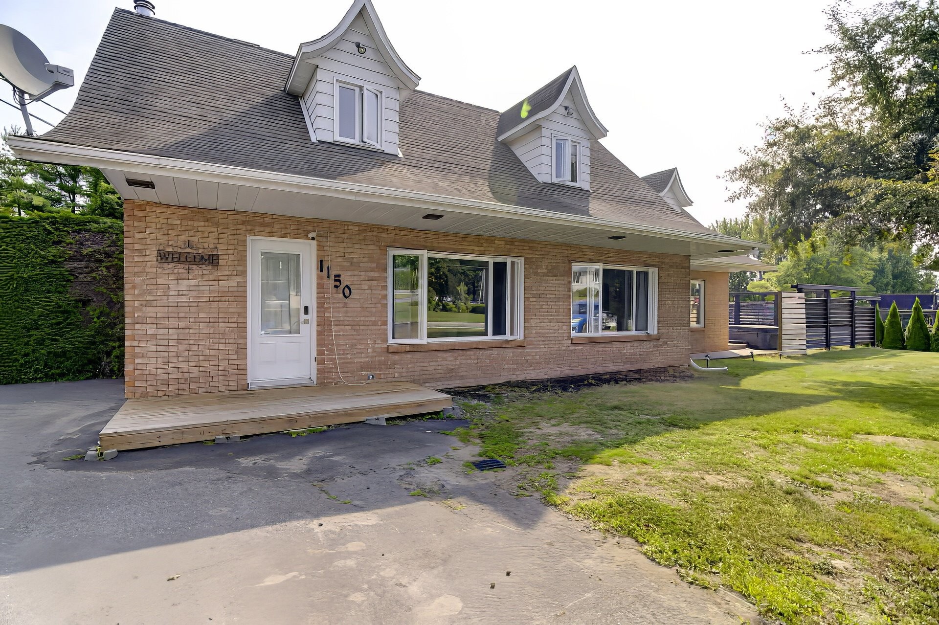 









1150


Route 343

,
Saint-Ambroise-de-Kildare,




QC
J0K1C0

