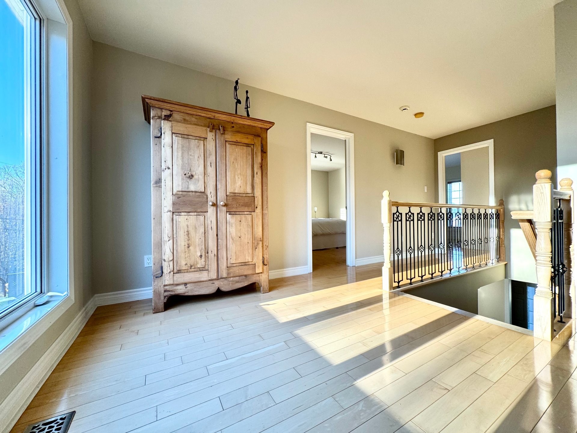 









131


Rue Radmore

,
Gatineau (Gatineau),




QC
J8R3T7

