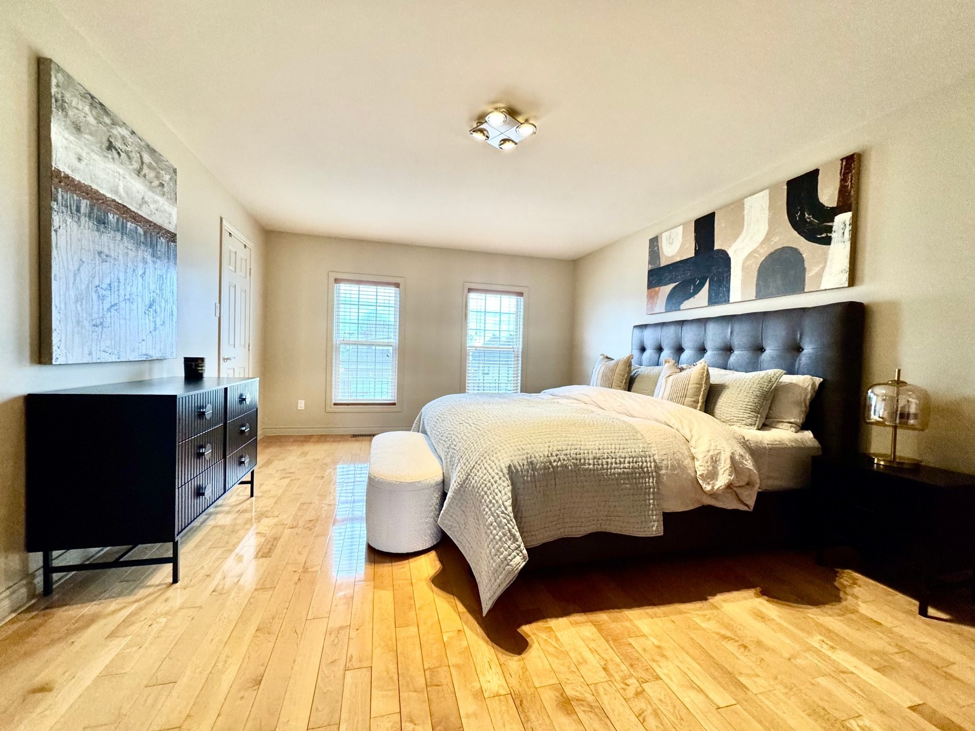 









131


Rue Radmore

,
Gatineau (Gatineau),




QC
J8R3T7

