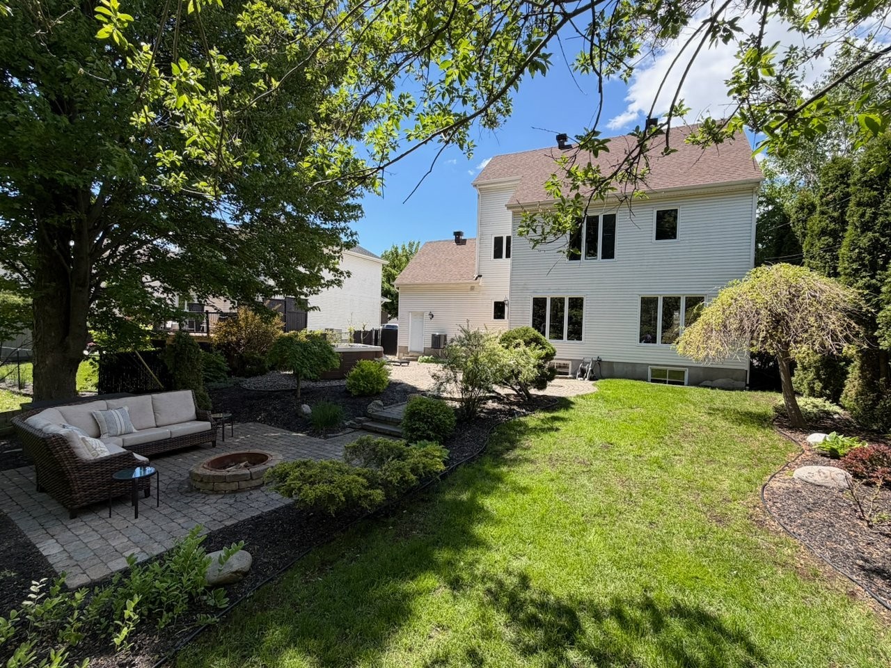 









131


Rue Radmore

,
Gatineau (Gatineau),




QC
J8R3T7

