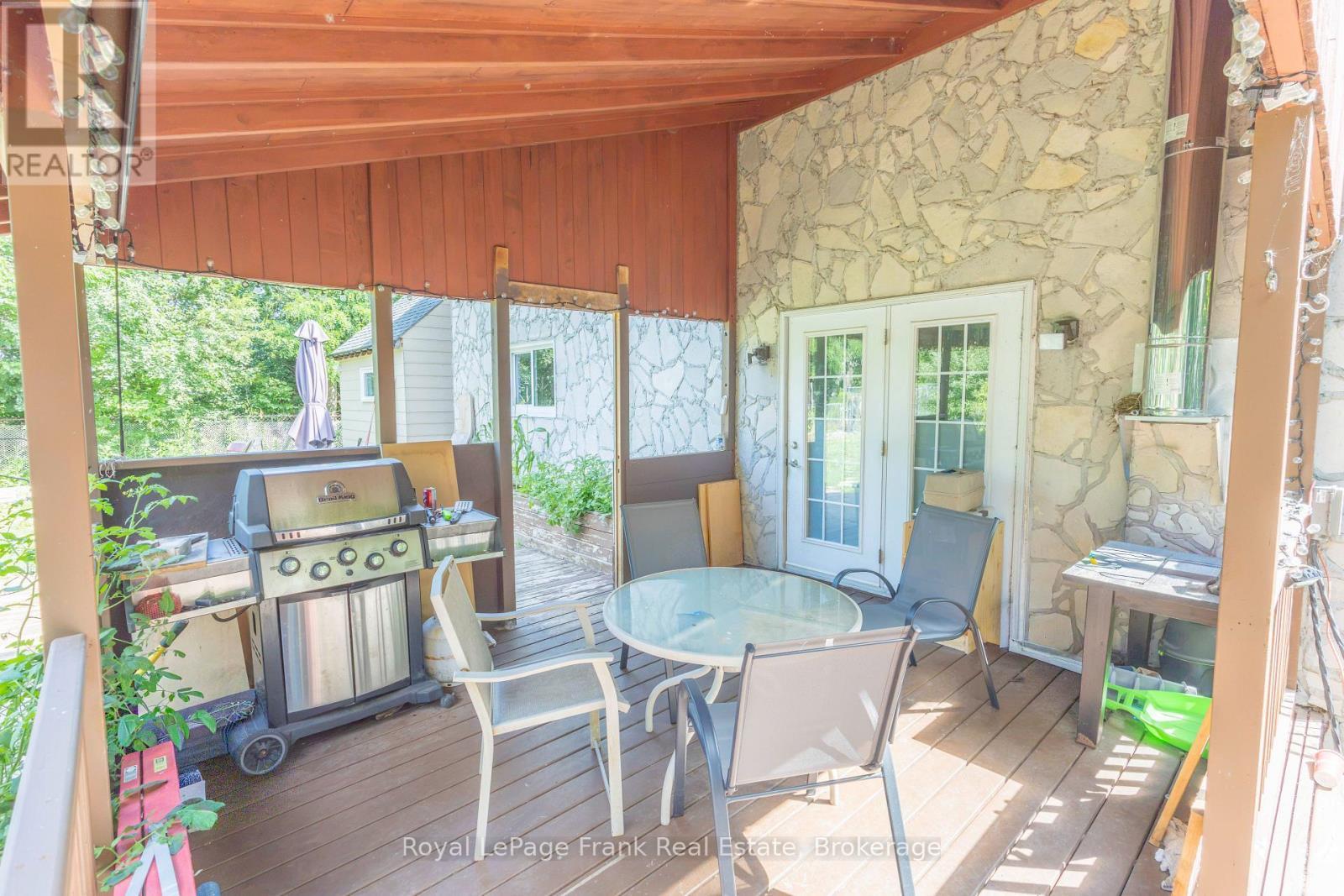 












2477 PIGEON LAKE ROAD

,
Kawartha Lakes (Bobcaygeon),




Ontario
K0M1A0

