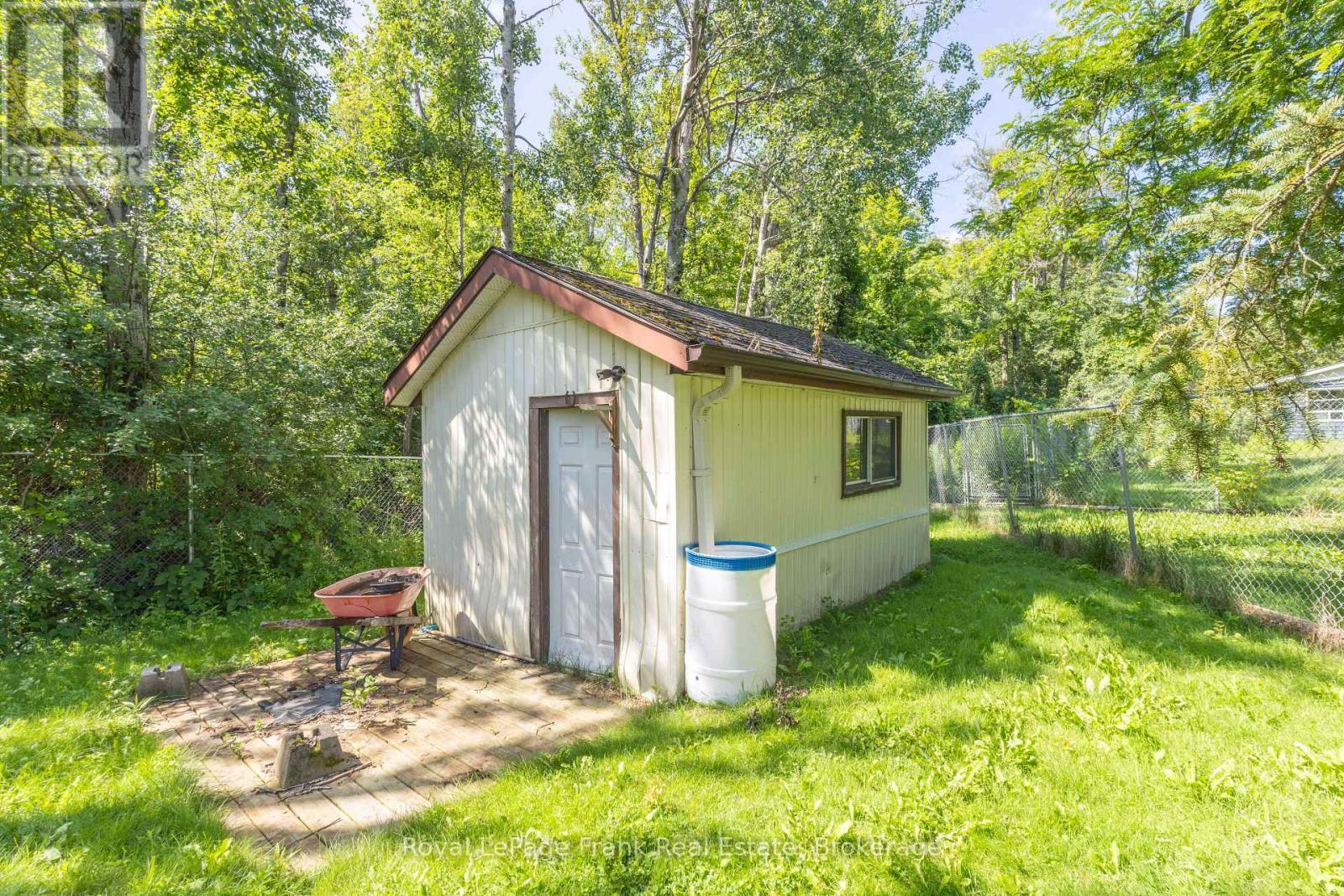 












2477 PIGEON LAKE ROAD

,
Kawartha Lakes (Bobcaygeon),




Ontario
K0M1A0

