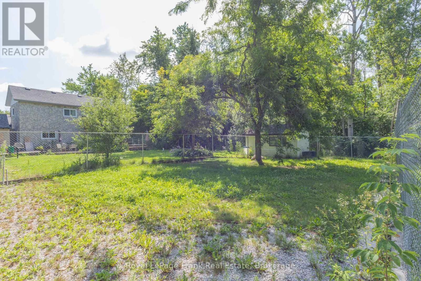 












2477 PIGEON LAKE ROAD

,
Kawartha Lakes (Bobcaygeon),




Ontario
K0M1A0


