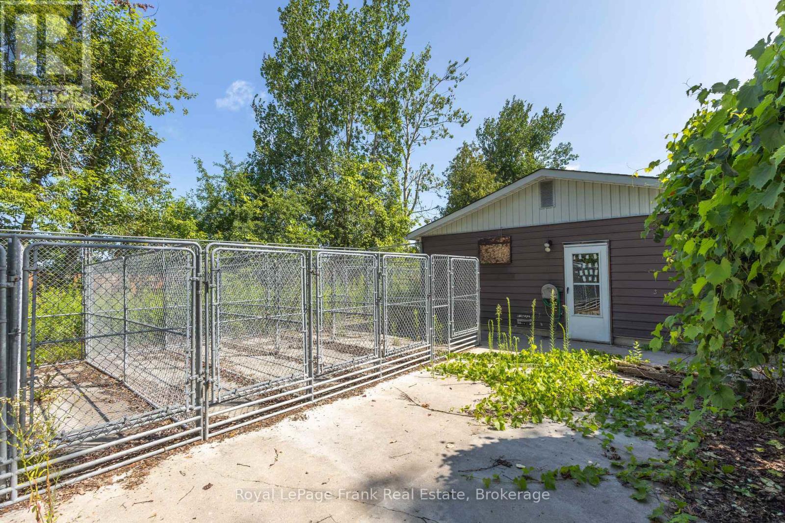 












2477 PIGEON LAKE ROAD

,
Kawartha Lakes (Bobcaygeon),




Ontario
K0M1A0

