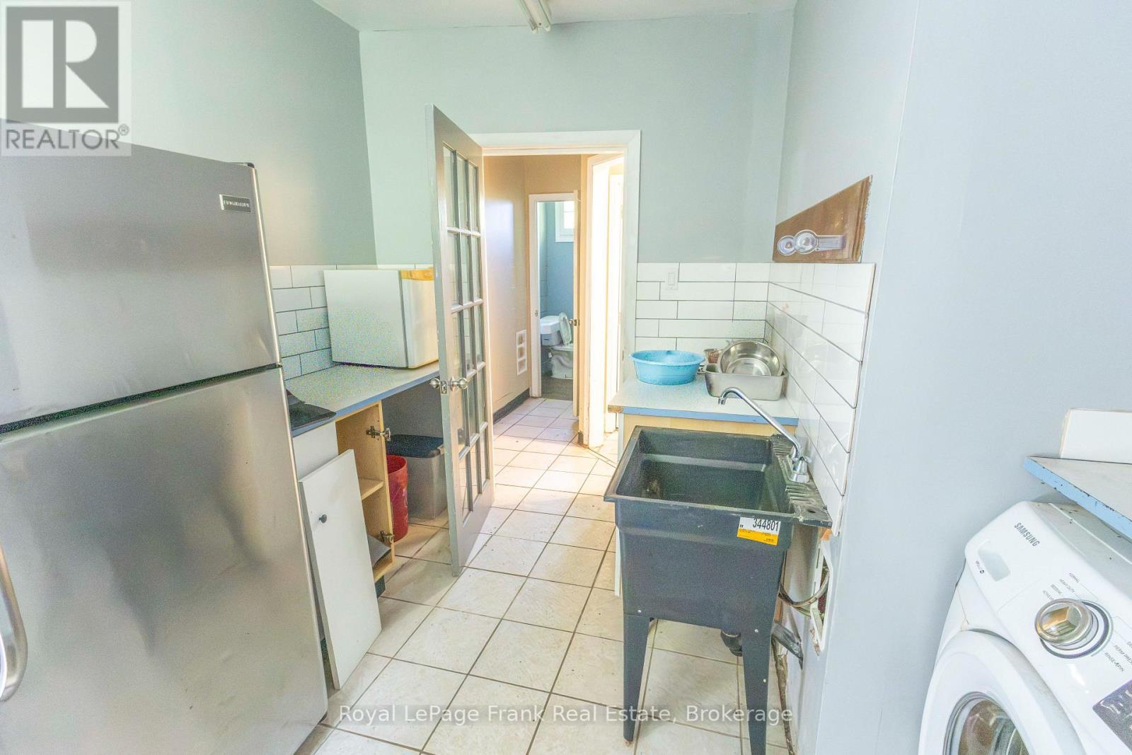 












2477 PIGEON LAKE ROAD

,
Kawartha Lakes (Bobcaygeon),




Ontario
K0M1A0

