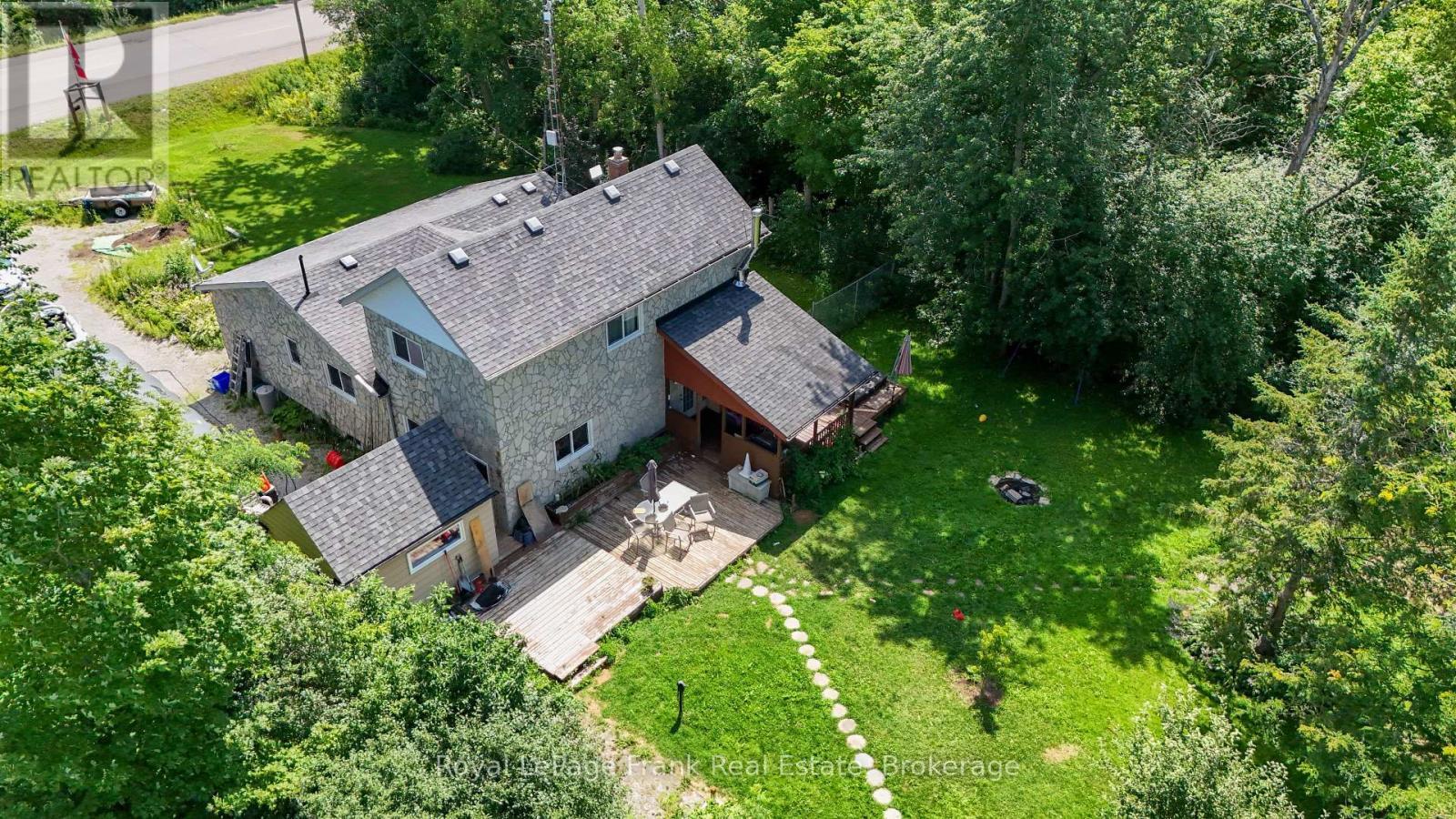 












2477 PIGEON LAKE ROAD

,
Kawartha Lakes (Bobcaygeon),




Ontario
K0M1A0

