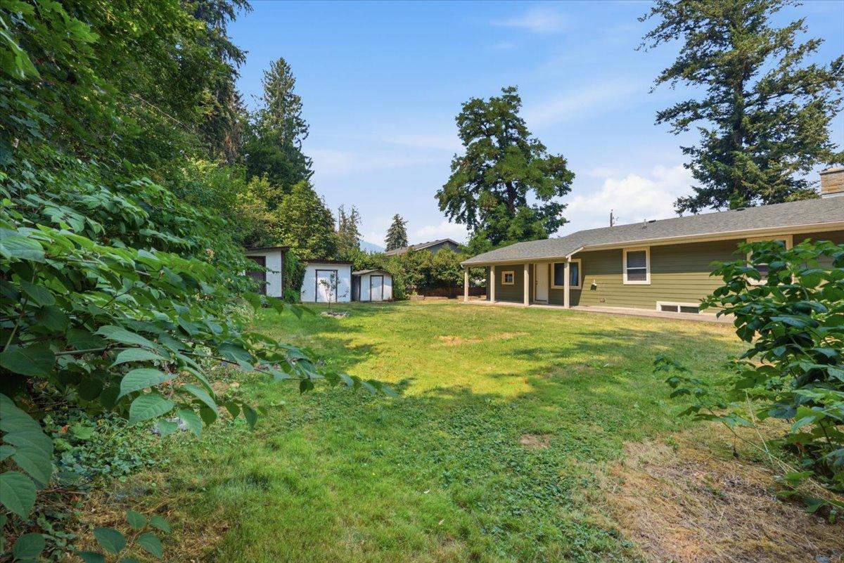 









3585


Warner

Avenue,
Armstrong,




BC
V0E 1B2


