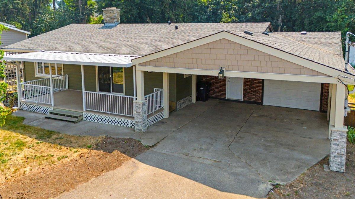 









3585


Warner

Avenue,
Armstrong,




BC
V0E 1B2

