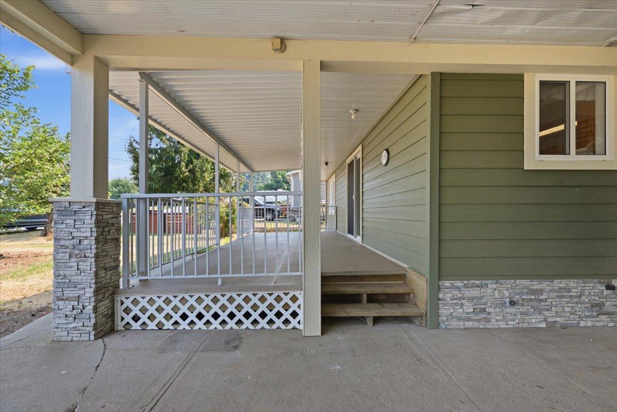 









3585


Warner

Avenue,
Armstrong,




BC
V0E 1B2

