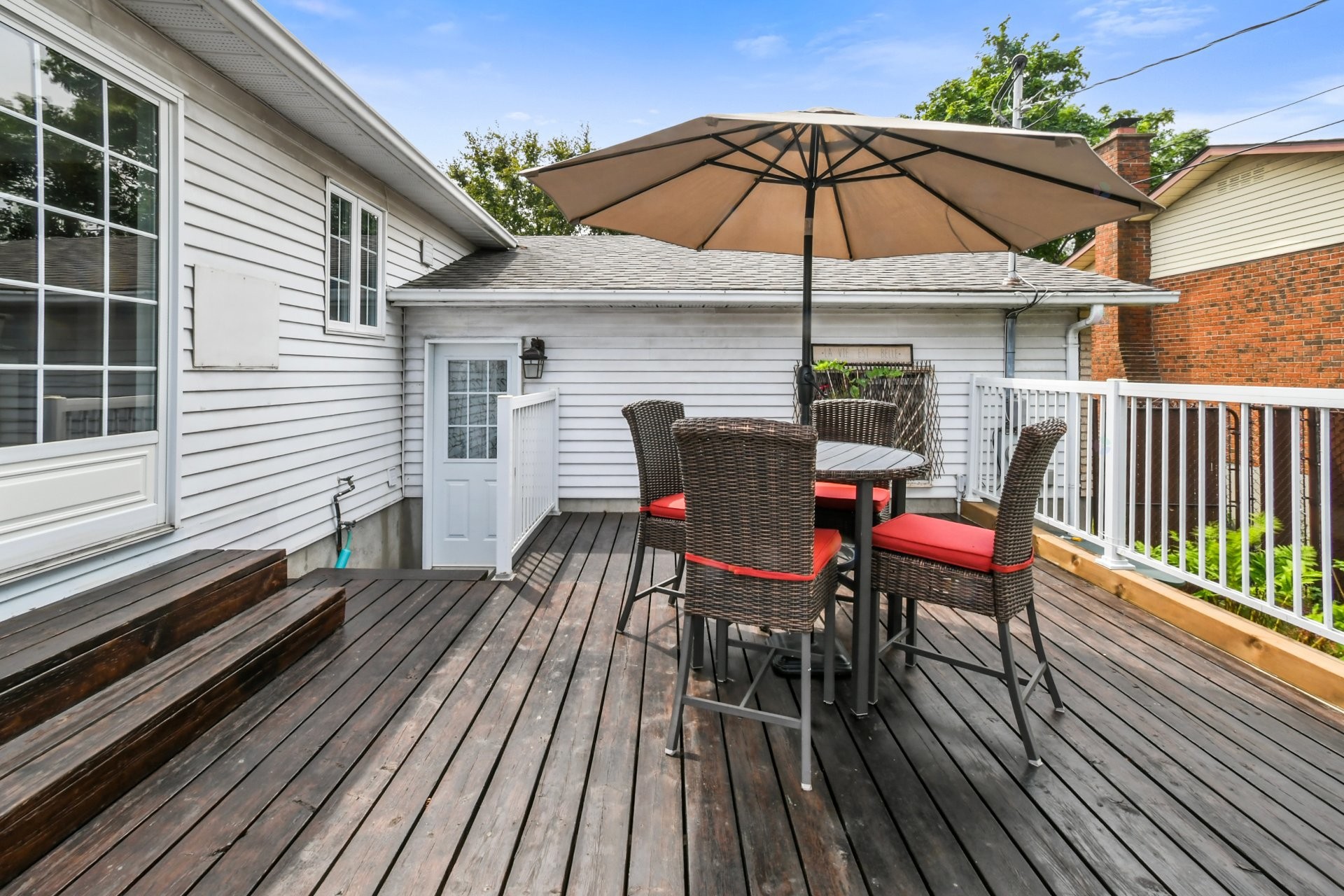 









7305


Rue Turner

,
Brossard,




QC
J4W2P1

