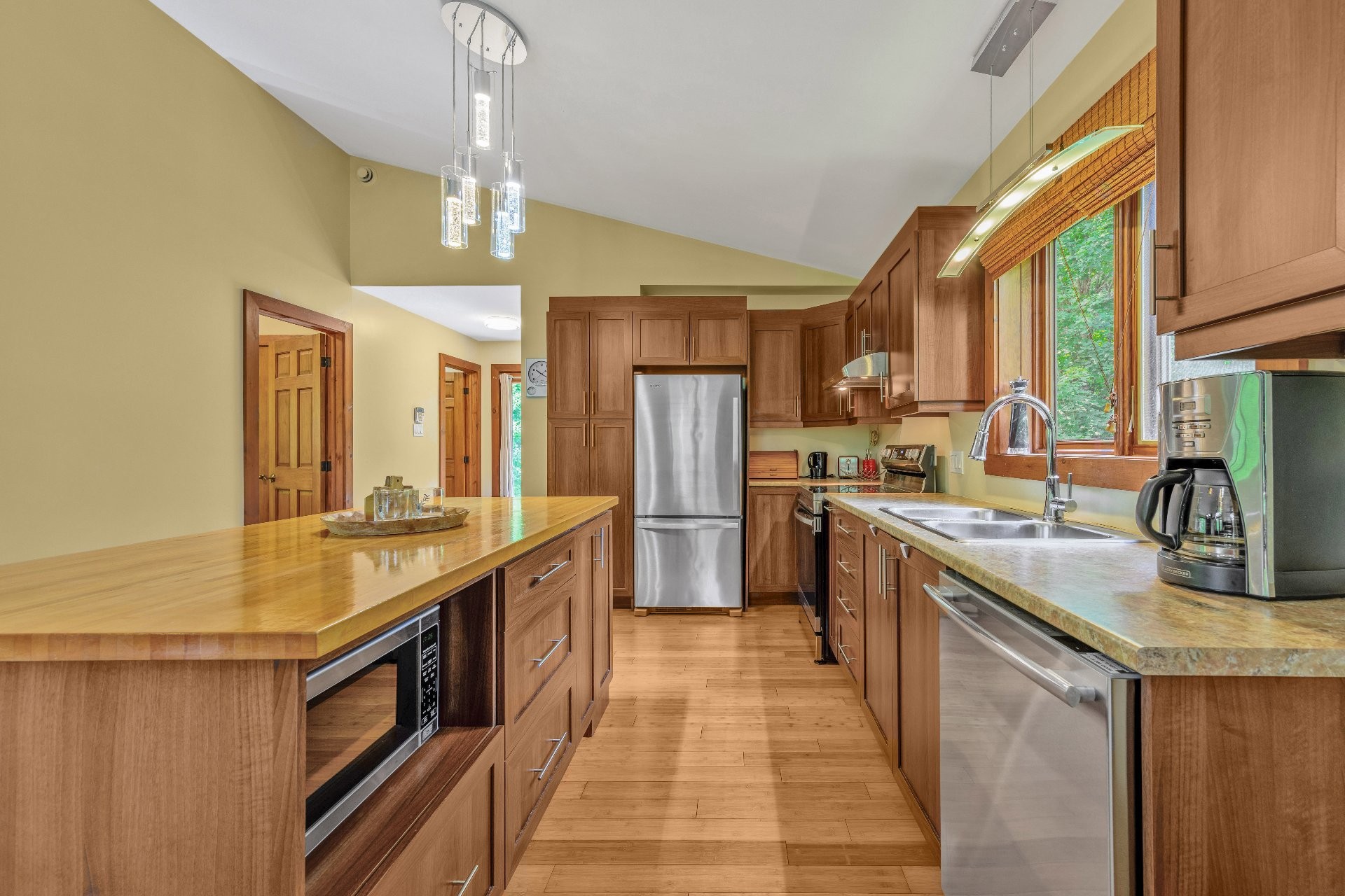 









2110


Ch. du Lac-Quenouille

, 47,
Val-des-Lacs,




QC
J0T2P0

