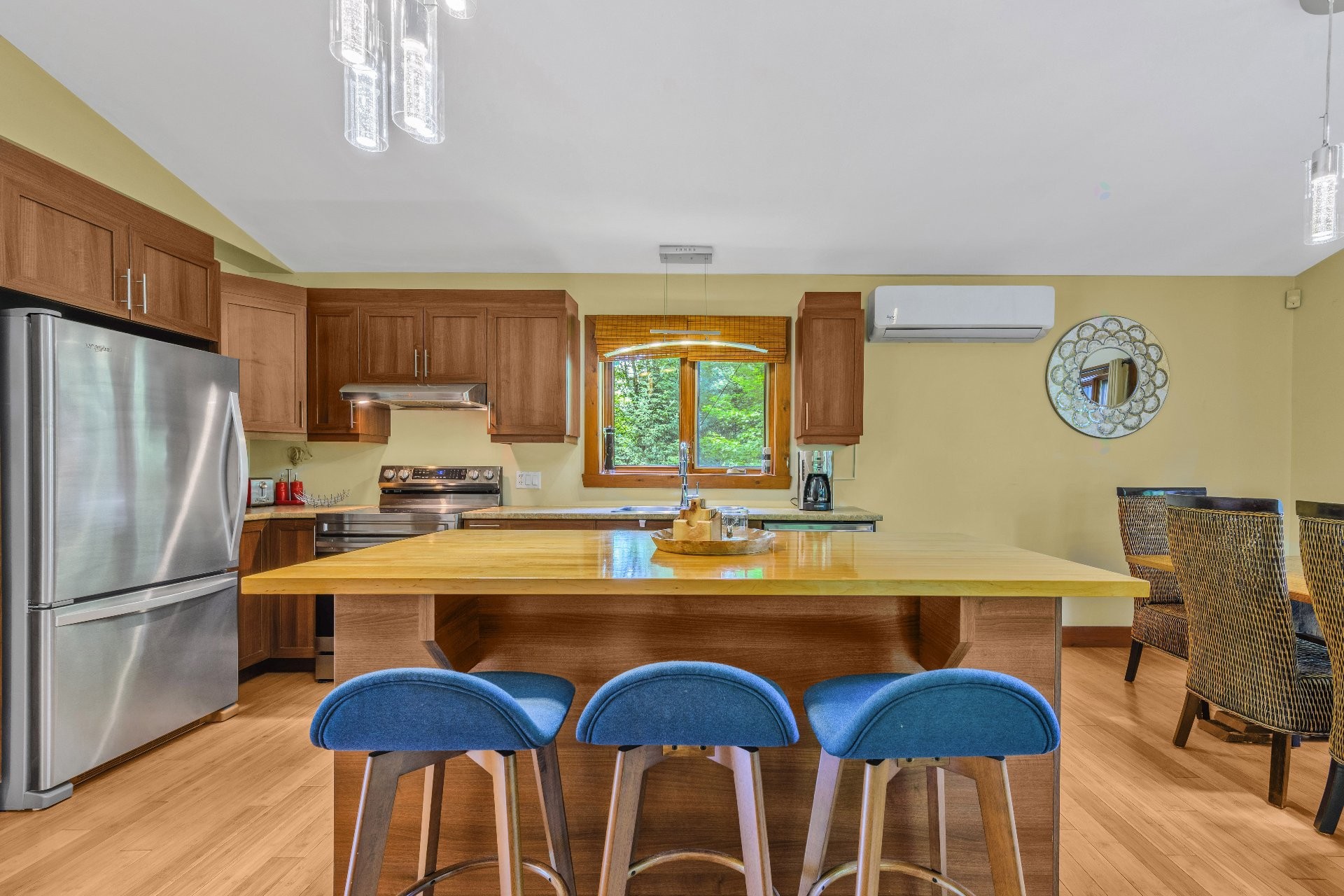 









2110


Ch. du Lac-Quenouille

, 47,
Val-des-Lacs,




QC
J0T2P0


