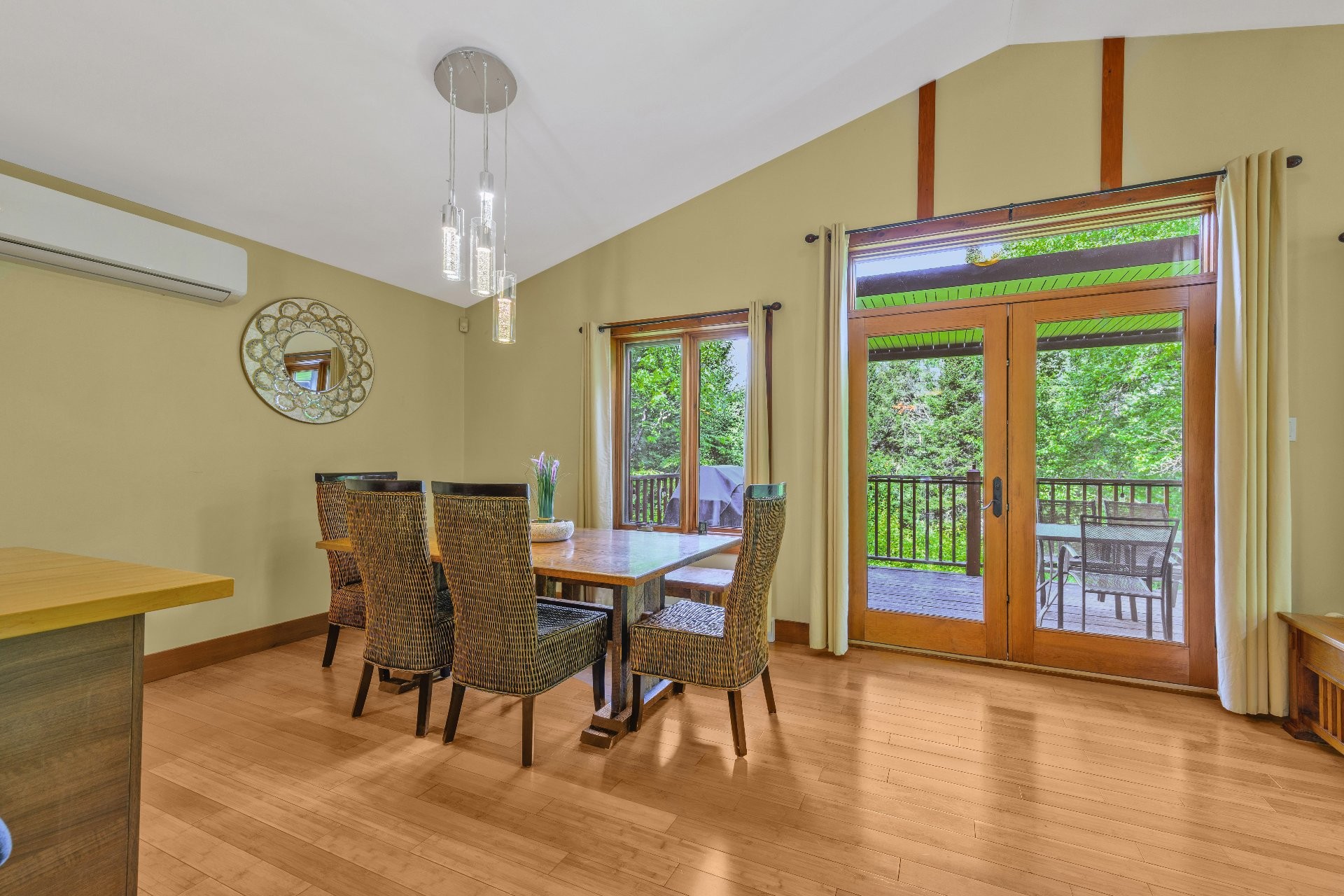 









2110


Ch. du Lac-Quenouille

, 47,
Val-des-Lacs,




QC
J0T2P0

