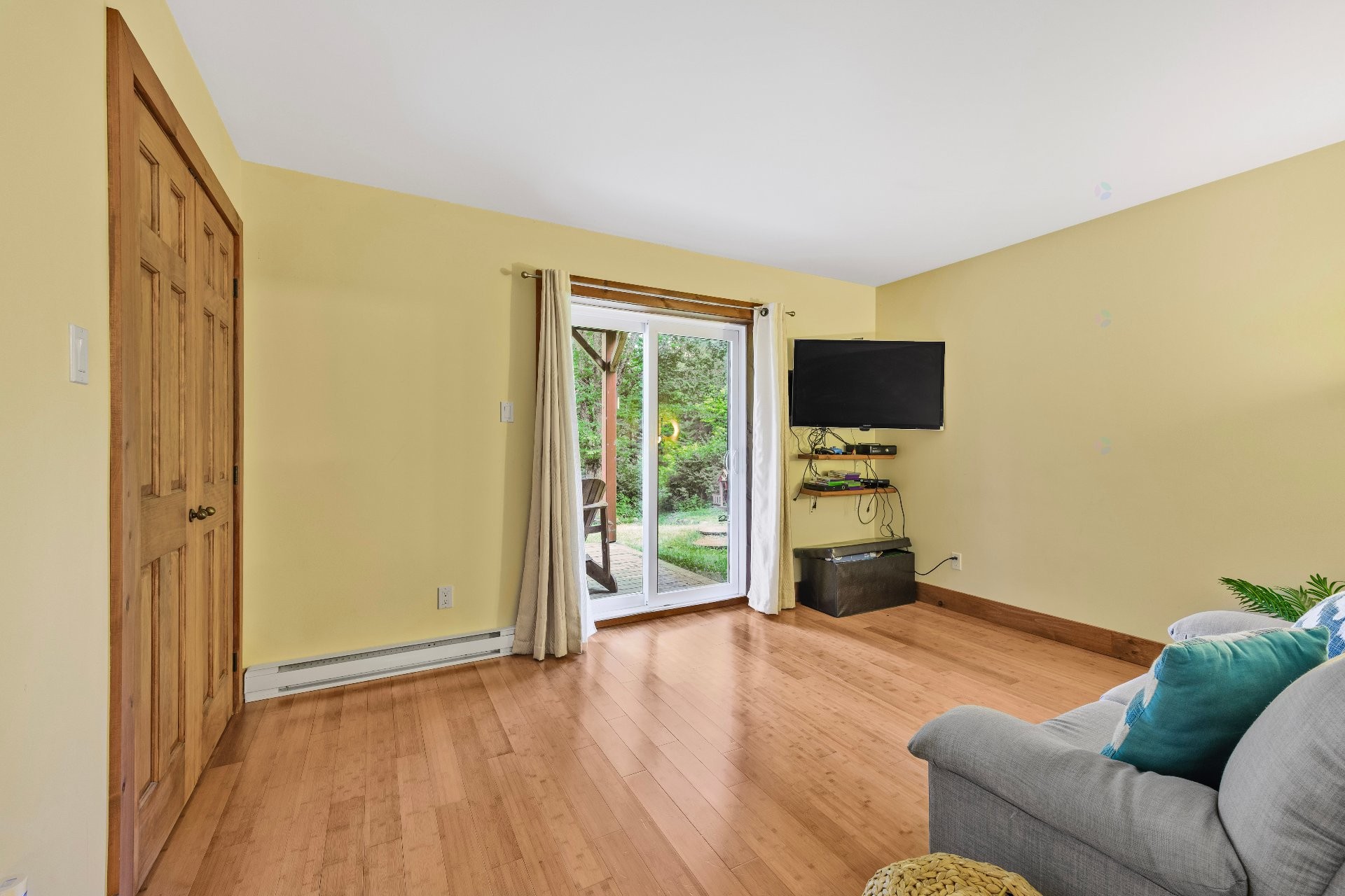 









2110


Ch. du Lac-Quenouille

, 47,
Val-des-Lacs,




QC
J0T2P0

