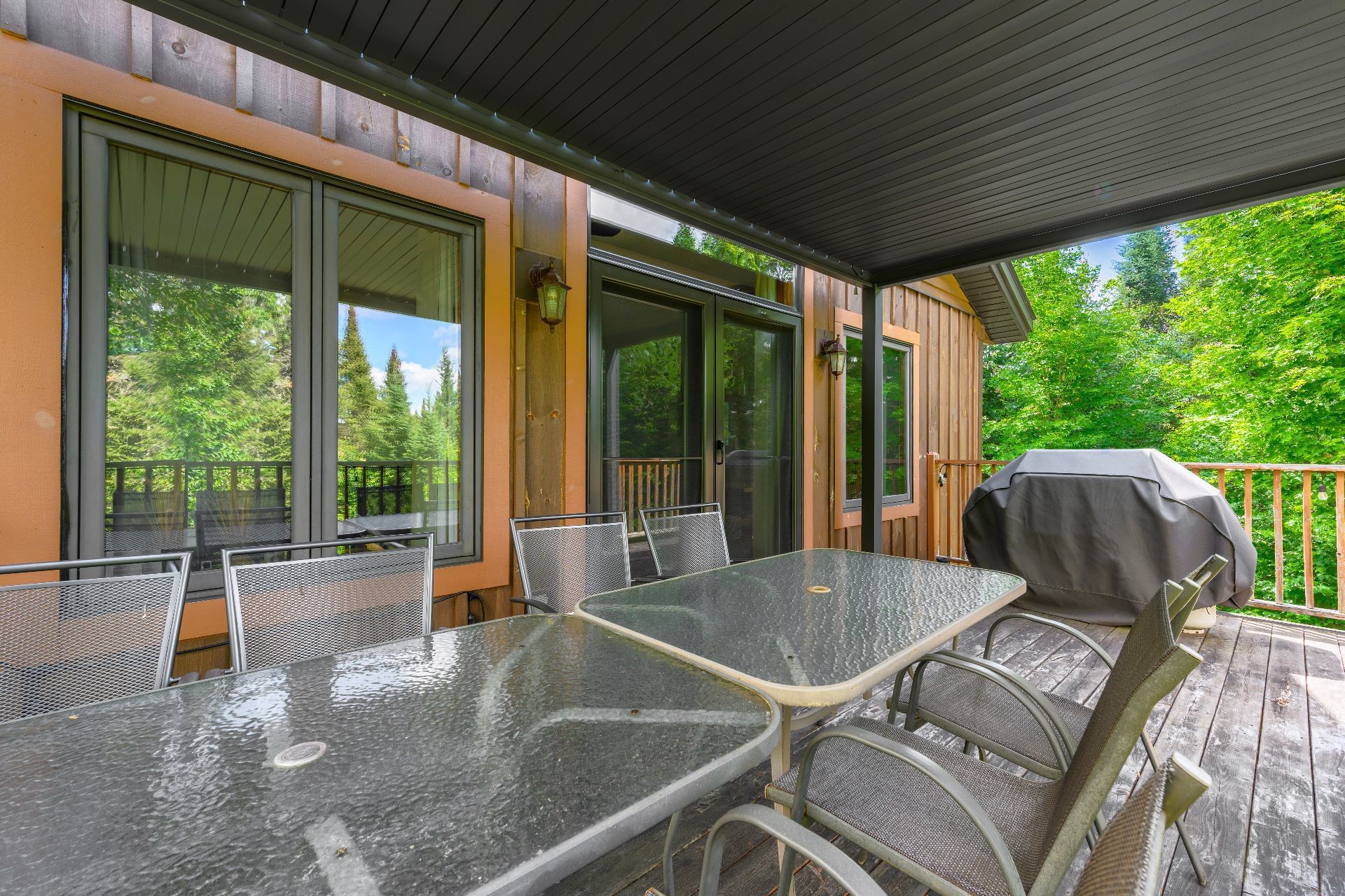 









2110


Ch. du Lac-Quenouille

, 47,
Val-des-Lacs,




QC
J0T2P0

