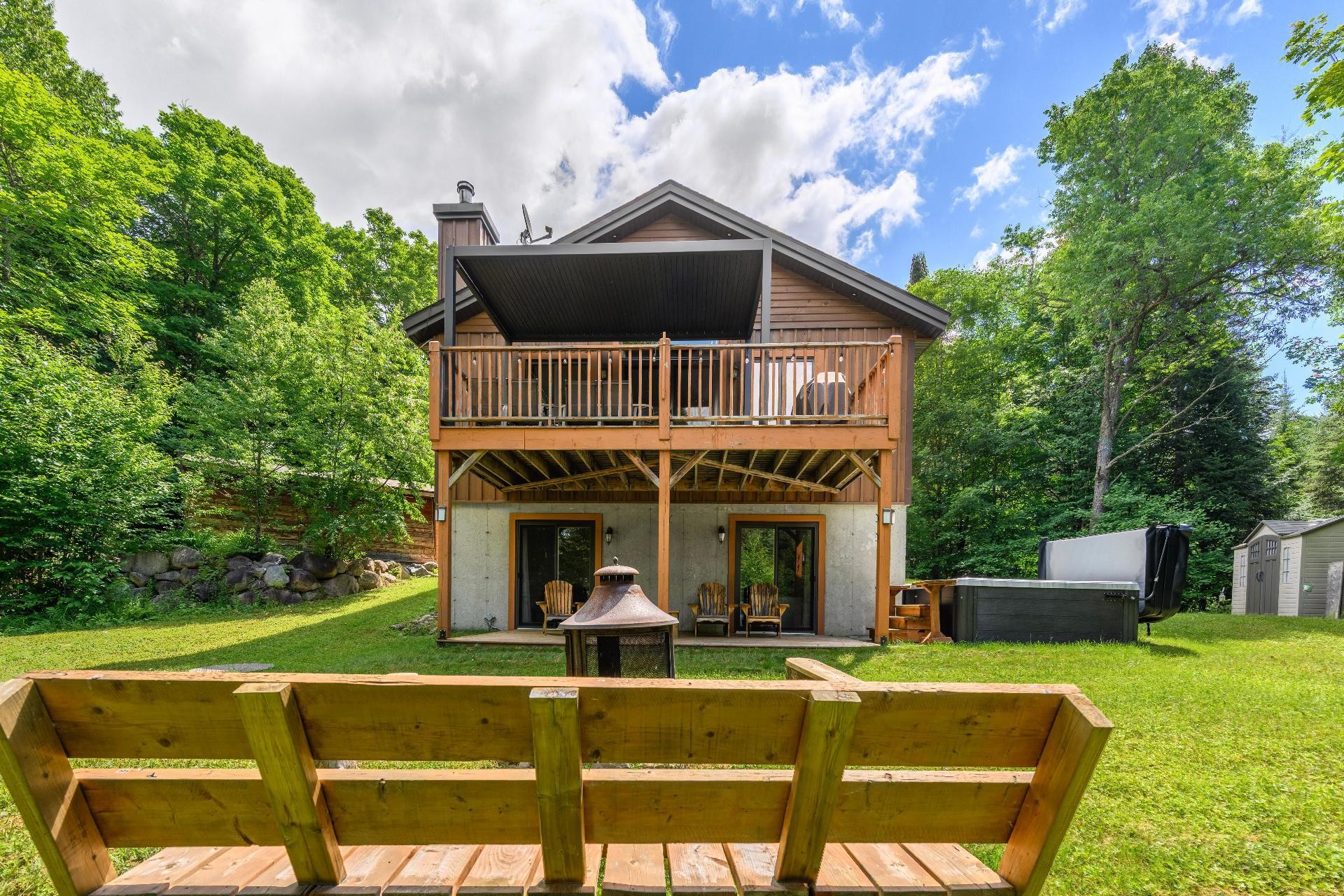 









2110


Ch. du Lac-Quenouille

, 47,
Val-des-Lacs,




QC
J0T2P0

