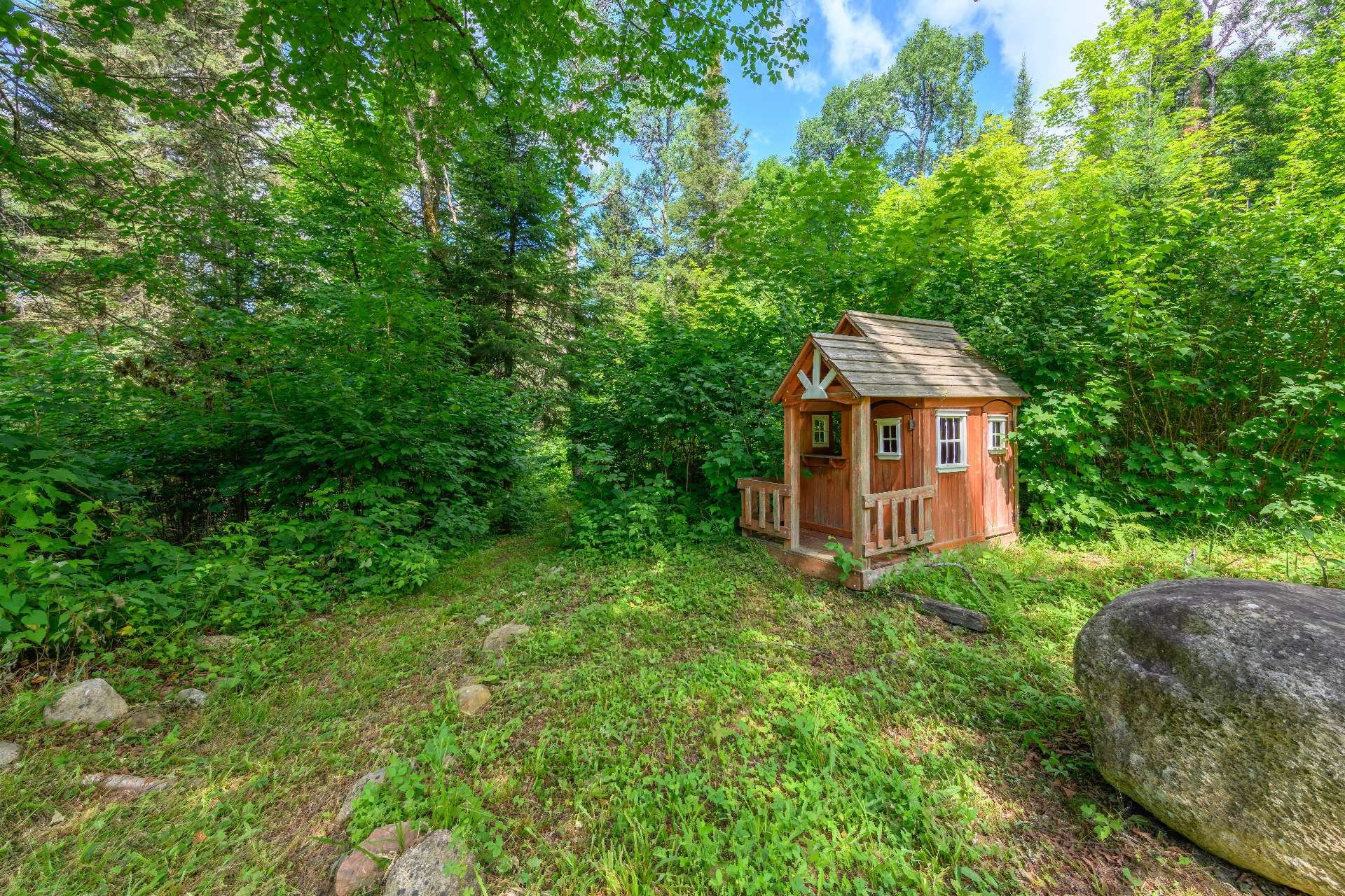 









2110


Ch. du Lac-Quenouille

, 47,
Val-des-Lacs,




QC
J0T2P0


