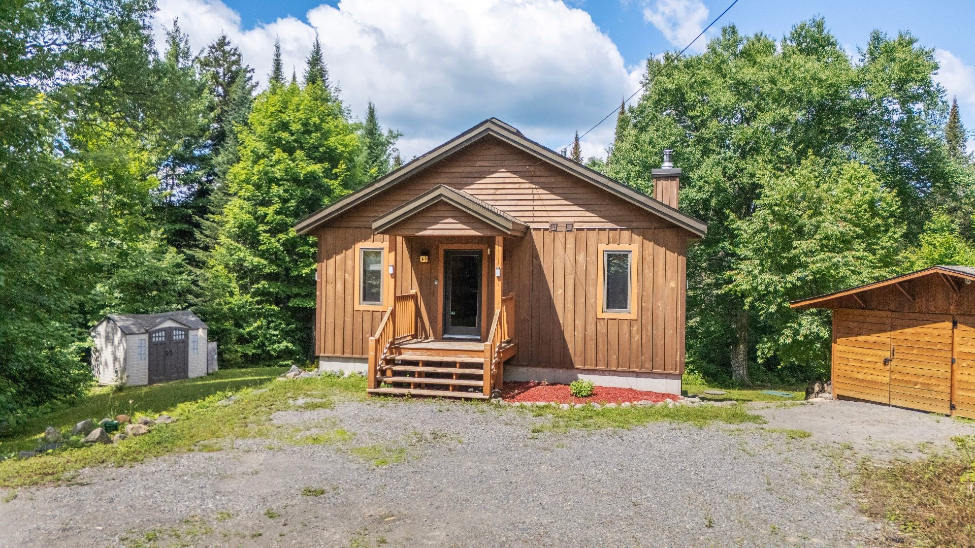 









2110


Ch. du Lac-Quenouille

, 47,
Val-des-Lacs,




QC
J0T2P0

