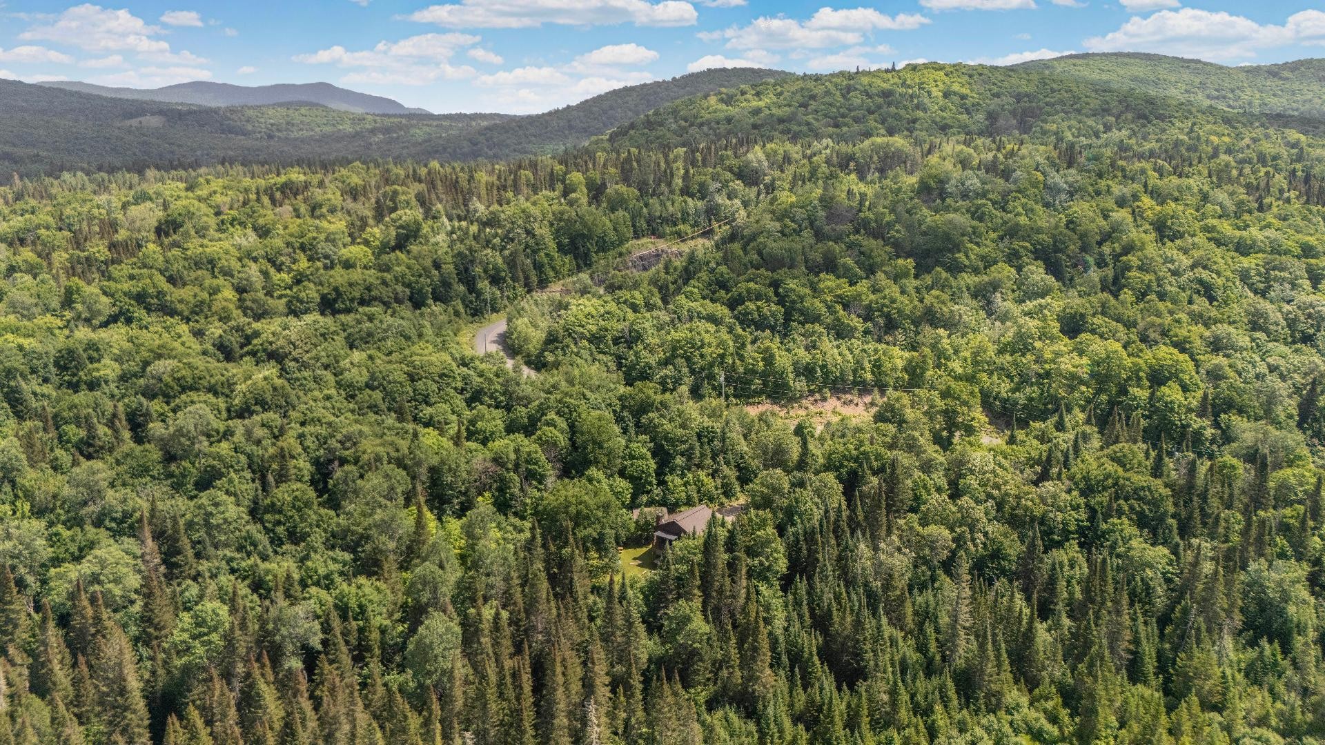 









2110


Ch. du Lac-Quenouille

, 47,
Val-des-Lacs,




QC
J0T2P0

