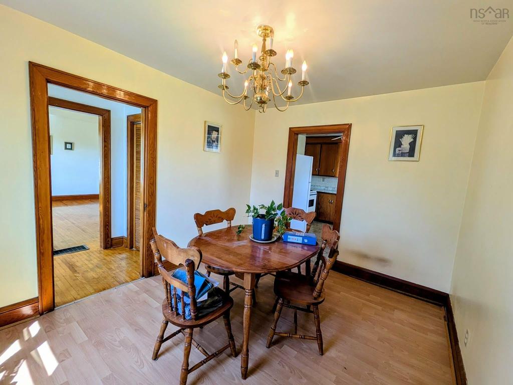 












1843 Sydney Road

,
Reserve Mines,




NS
B1M 1A3

