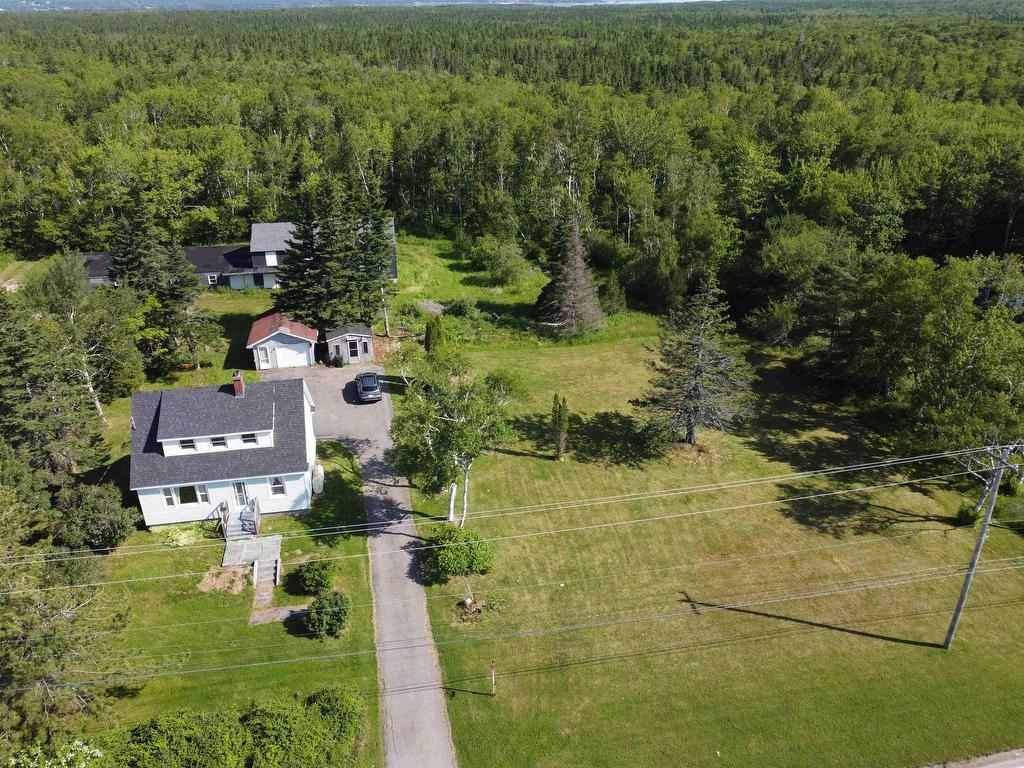 












1843 Sydney Road

,
Reserve Mines,




NS
B1M 1A3

