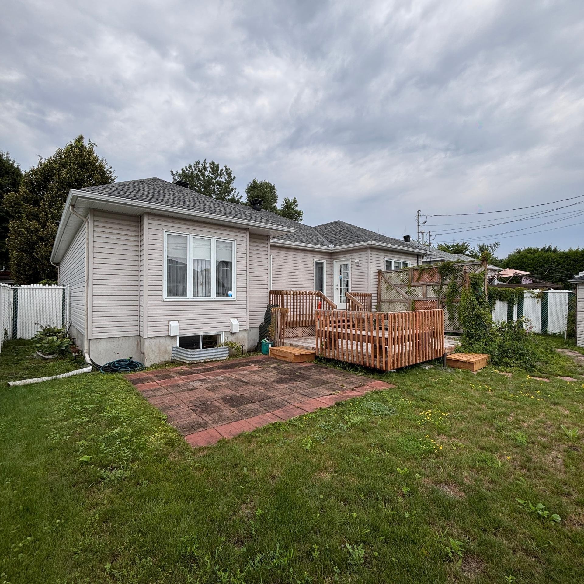 









60


Rue Norval-Jones

,
Gatineau (Aylmer),




QC
J9H7H3

