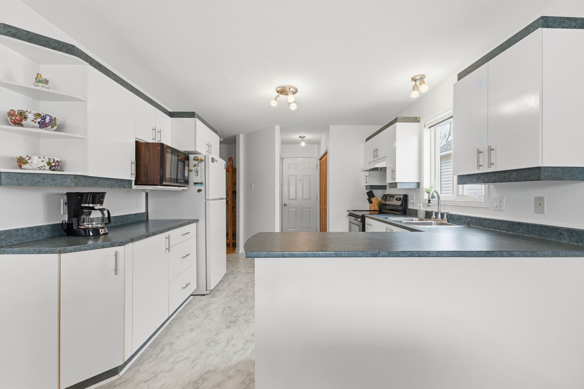 









60


Rue Norval-Jones

,
Gatineau (Aylmer),




QC
J9H7H3

