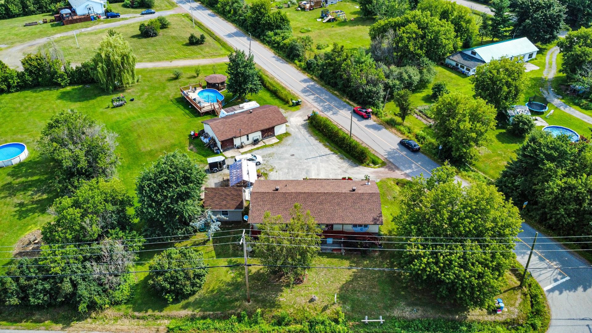 









1634


Route des Outaouais

,
Grenville-sur-la-Rouge,




QC
J0V1B0

