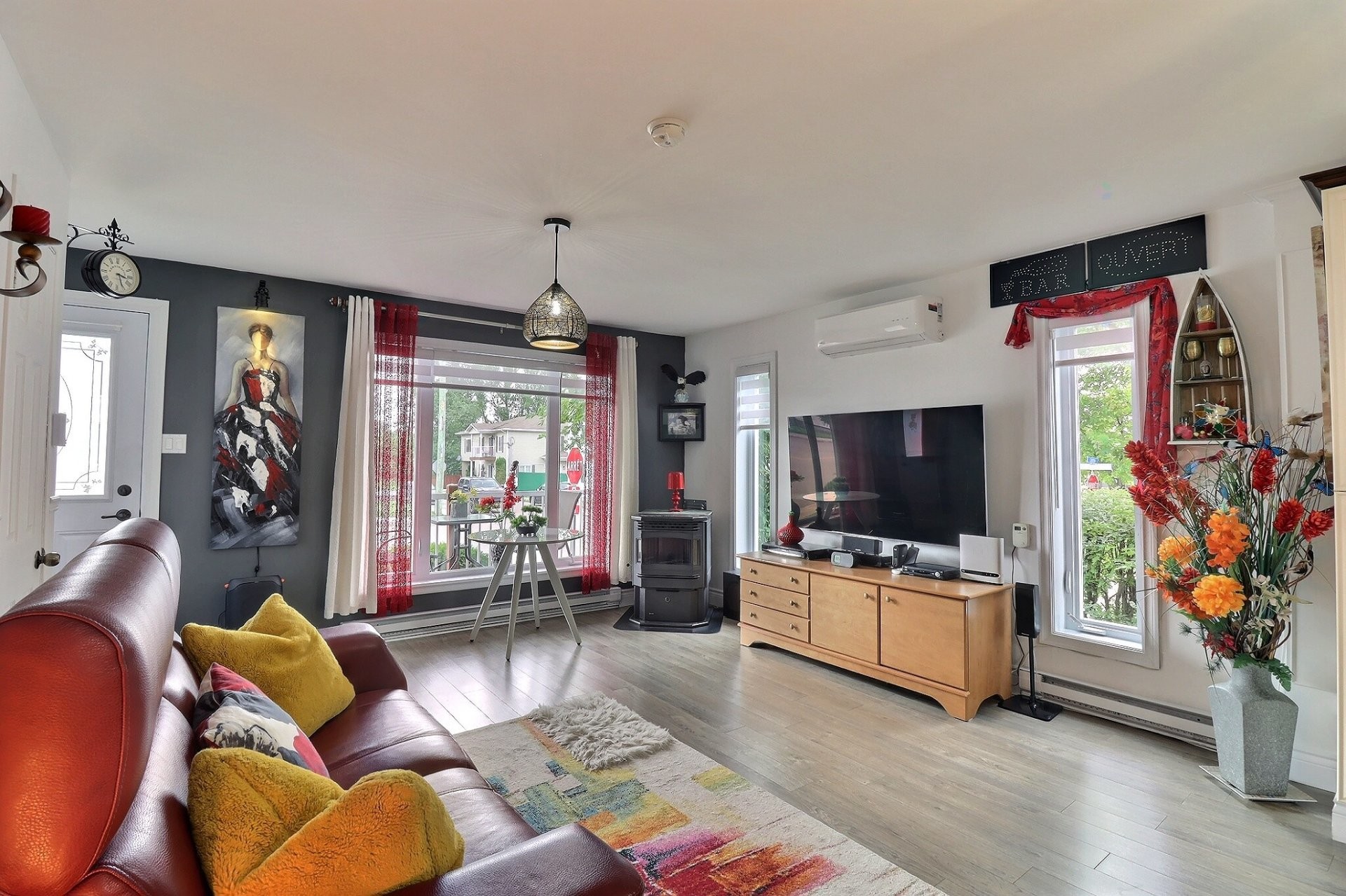 









695


Rue Caron

,
Saguenay (Chicoutimi),




QC
G7J2Z8

