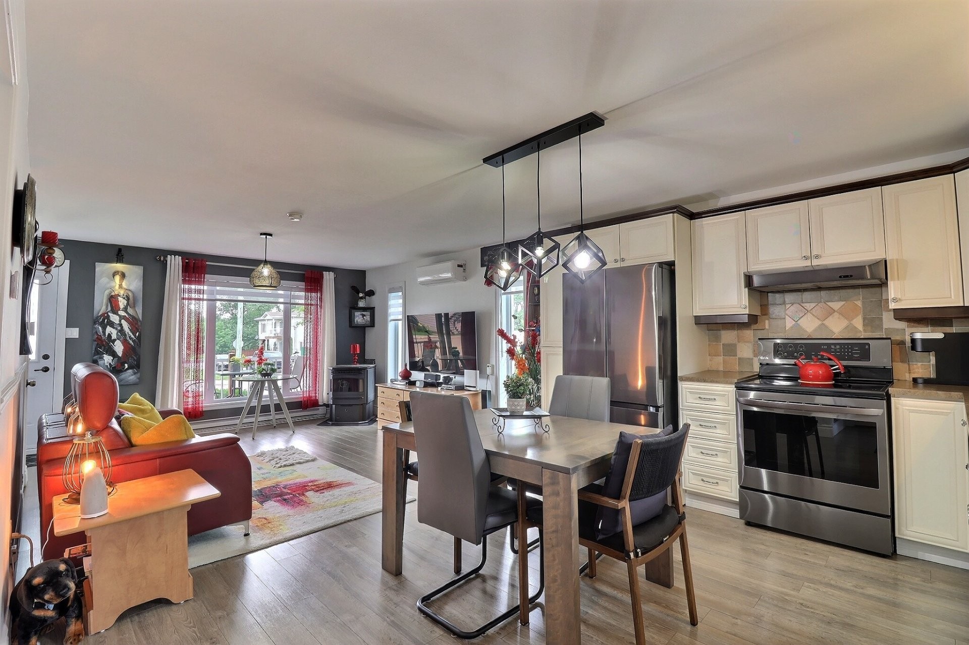 









695


Rue Caron

,
Saguenay (Chicoutimi),




QC
G7J2Z8

