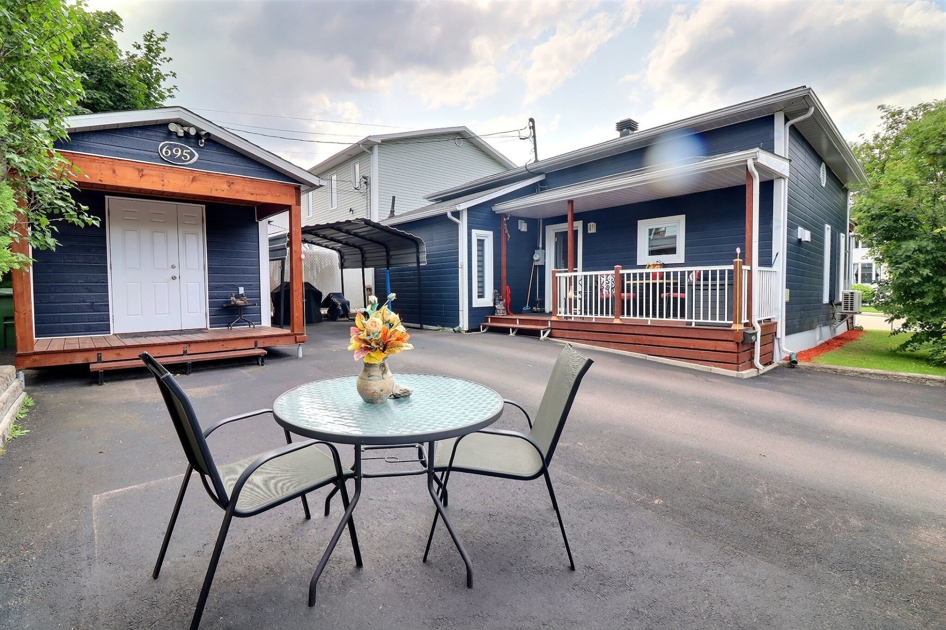 









695


Rue Caron

,
Saguenay (Chicoutimi),




QC
G7J2Z8

