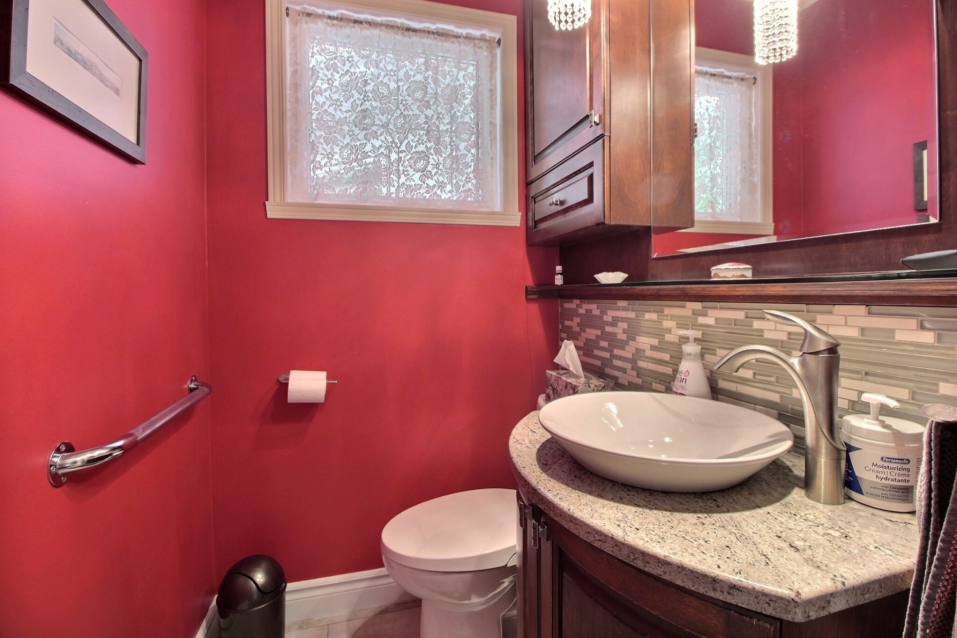 









395


Rue du Site-Perreault

,
Shawinigan,




QC
G9P2G3

