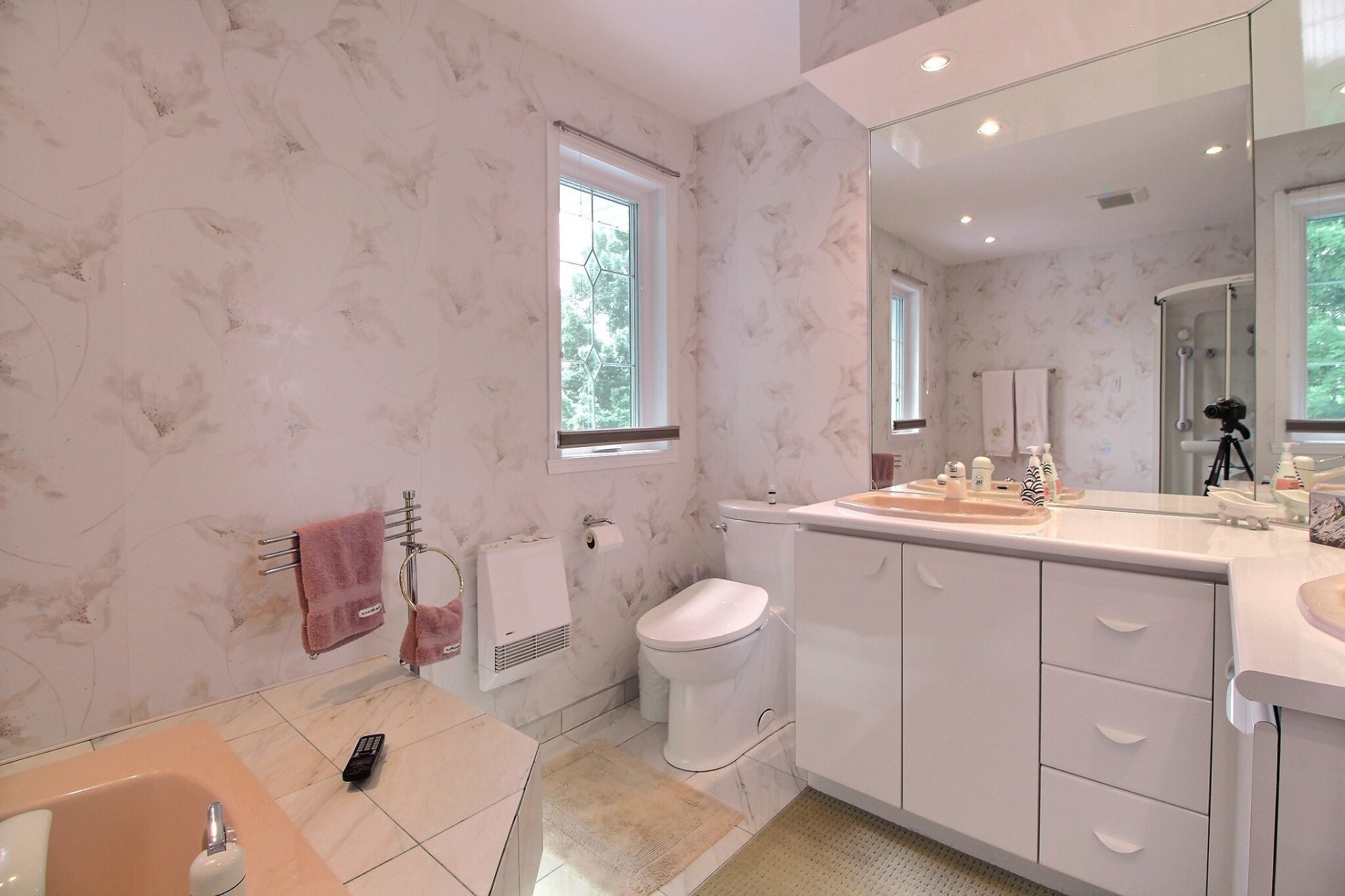 









395


Rue du Site-Perreault

,
Shawinigan,




QC
G9P2G3

