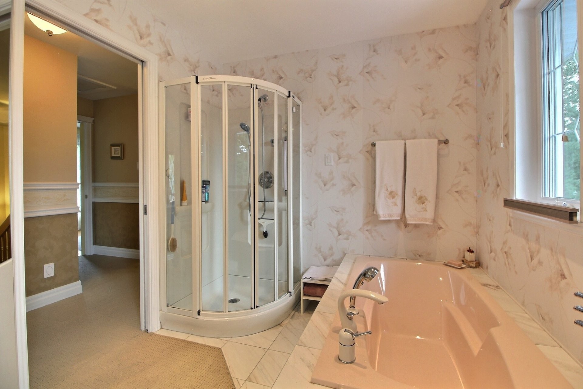 









395


Rue du Site-Perreault

,
Shawinigan,




QC
G9P2G3

