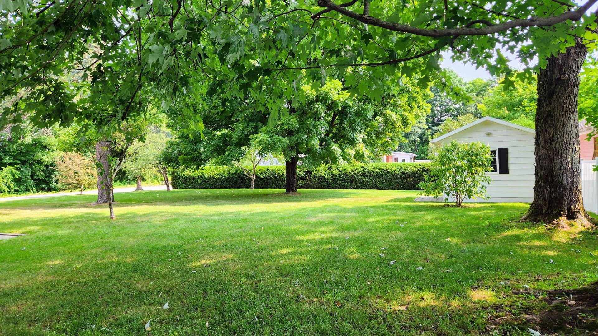 









395


Rue du Site-Perreault

,
Shawinigan,




QC
G9P2G3

