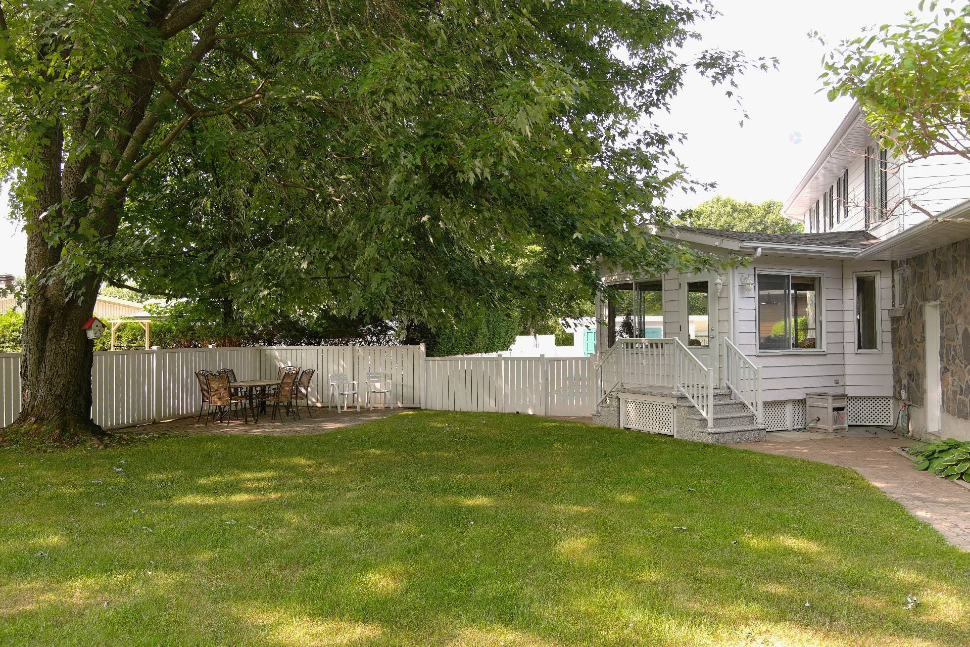









395


Rue du Site-Perreault

,
Shawinigan,




QC
G9P2G3

