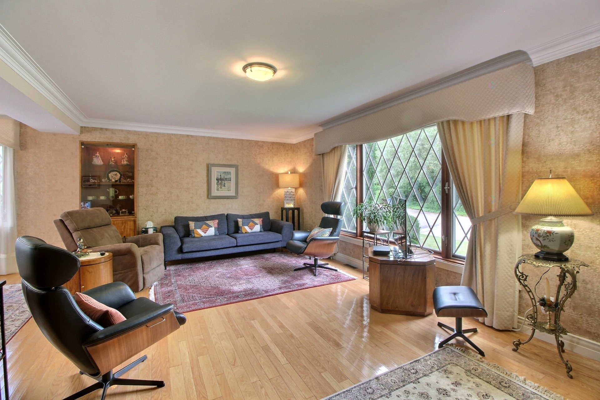









395


Rue du Site-Perreault

,
Shawinigan,




QC
G9P2G3

