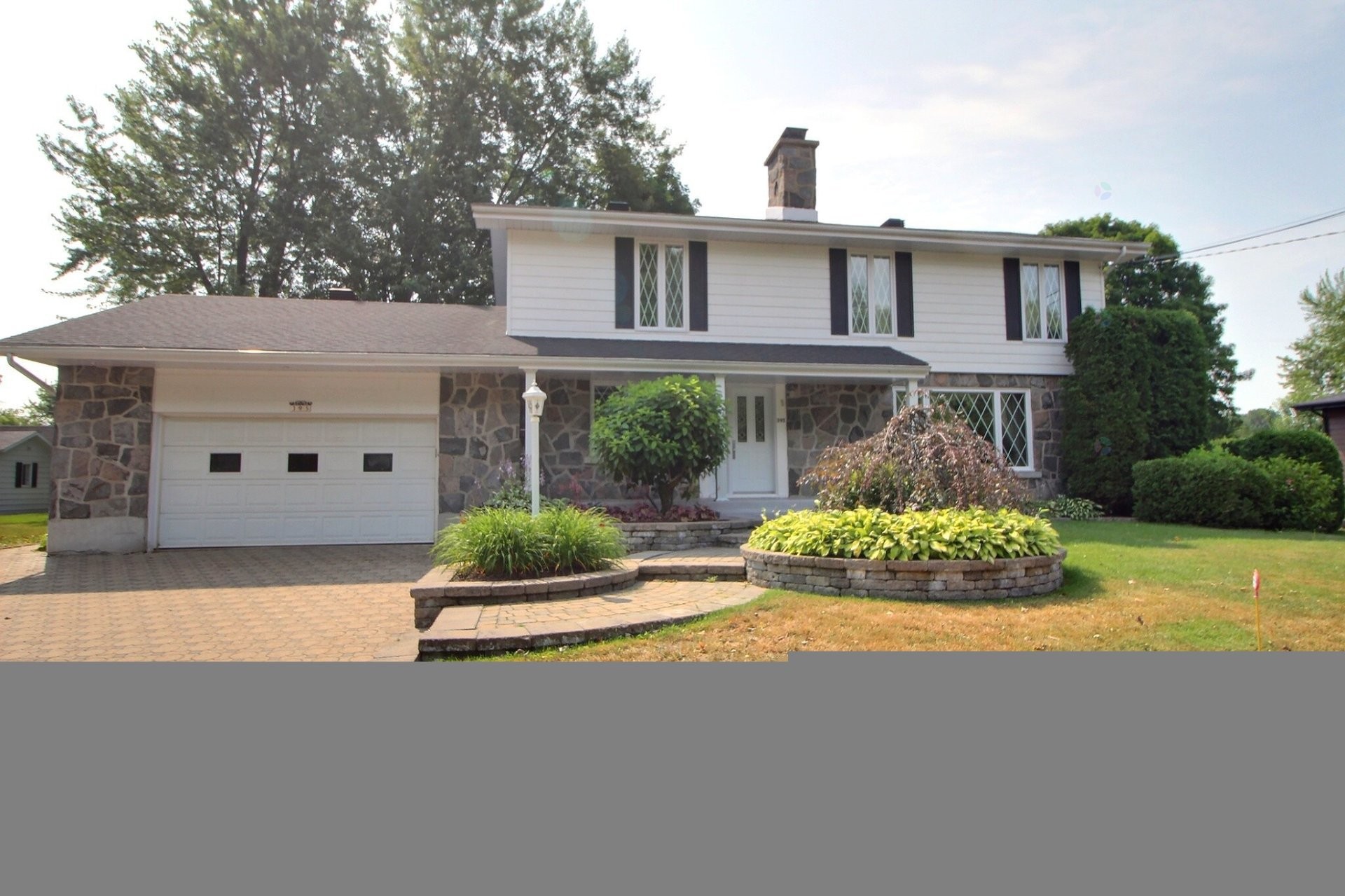 









395


Rue du Site-Perreault

,
Shawinigan,




QC
G9P2G3

