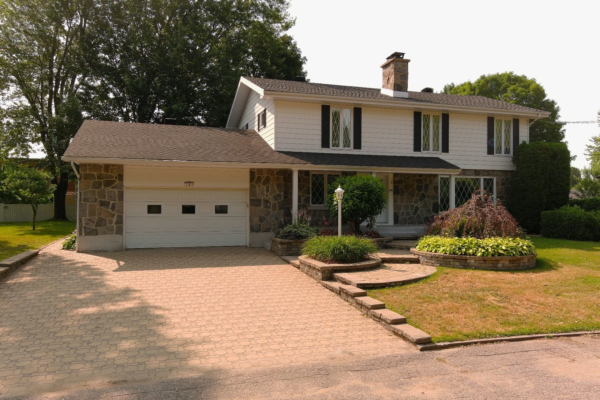









395


Rue du Site-Perreault

,
Shawinigan,




QC
G9P2G3

