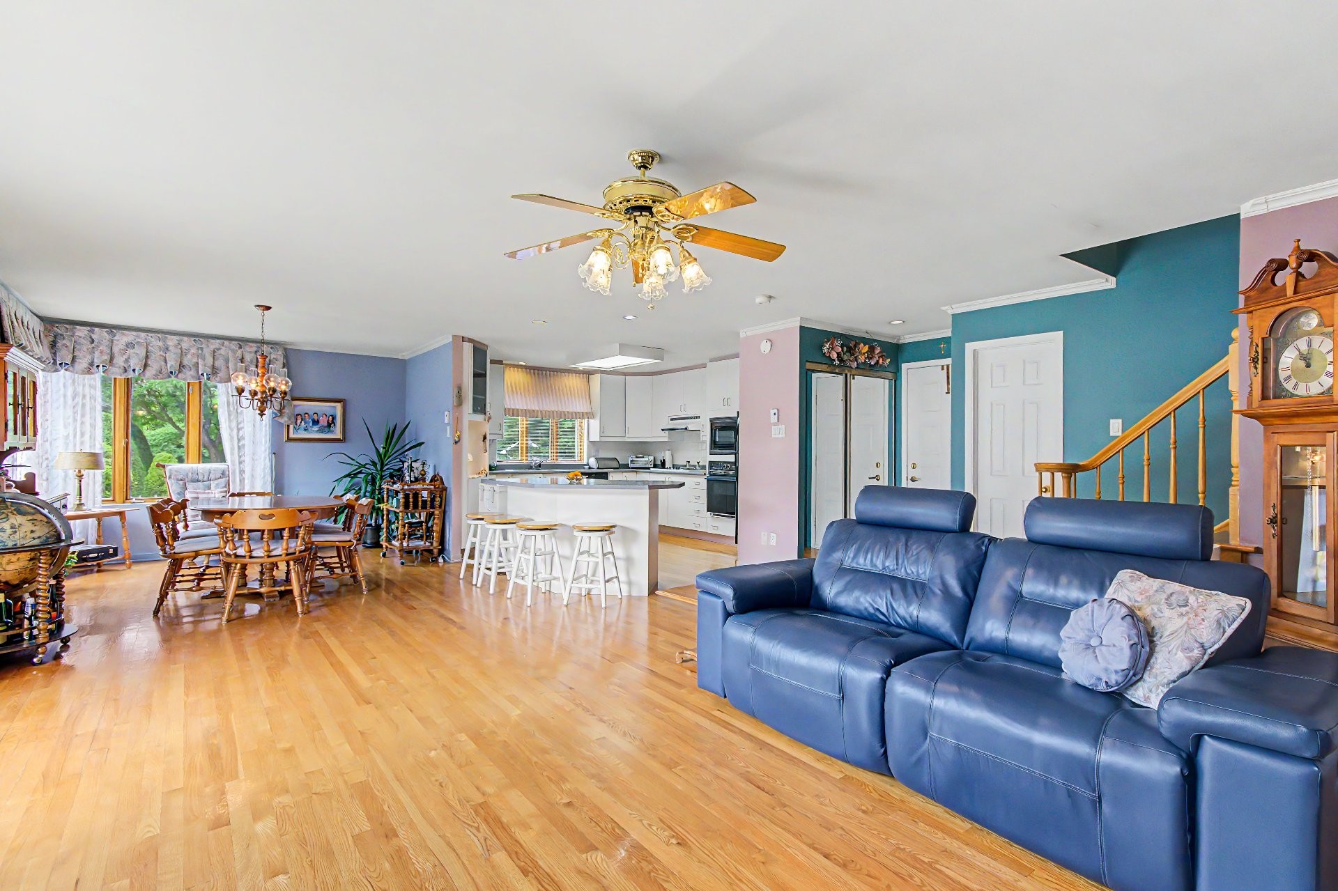 









1594


Rue Fortier

,
Saint-Bruno-de-Montarville,




QC
J3V6A5

