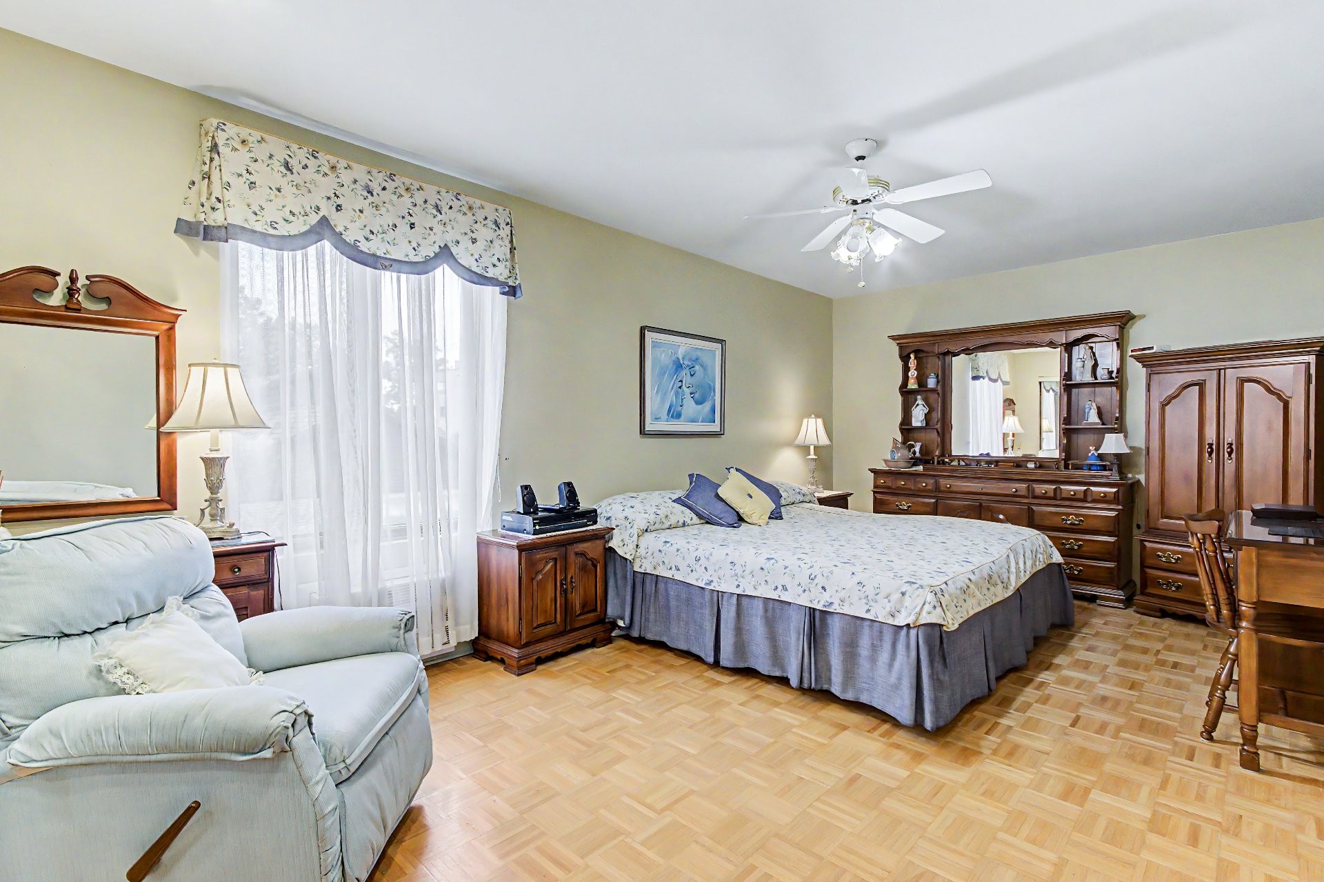 









1594


Rue Fortier

,
Saint-Bruno-de-Montarville,




QC
J3V6A5


