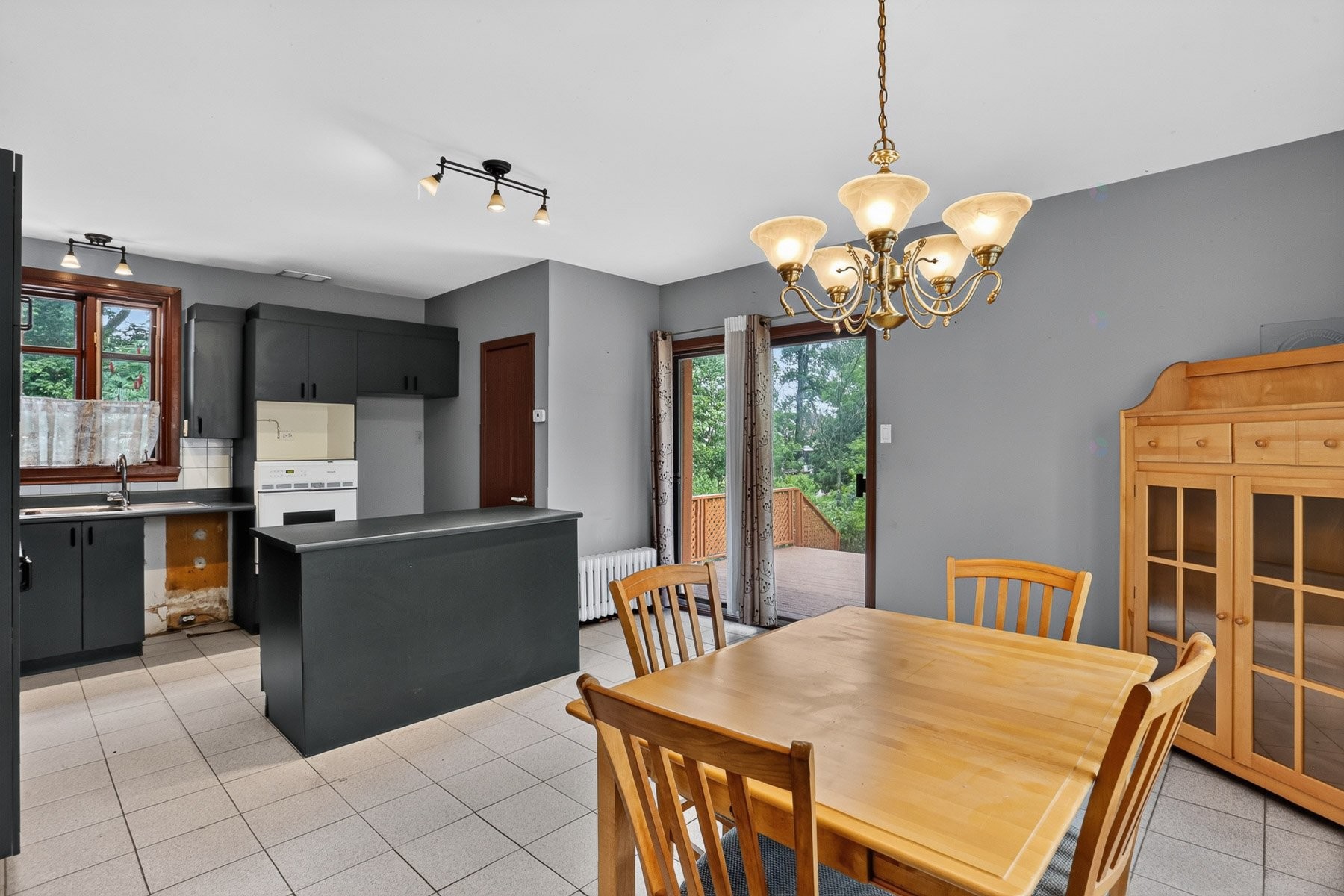 









1190


Rue Principale

,
Batiscan,




QC
G0X1A0

