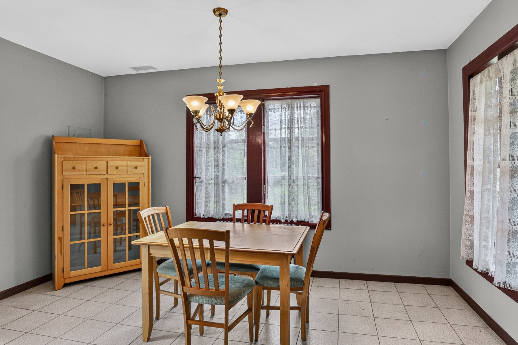









1190


Rue Principale

,
Batiscan,




QC
G0X1A0

