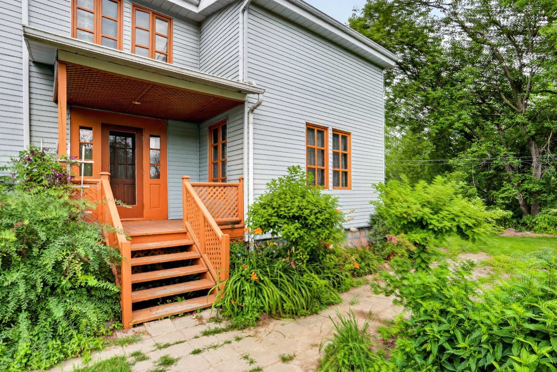 









1190


Rue Principale

,
Batiscan,




QC
G0X1A0

