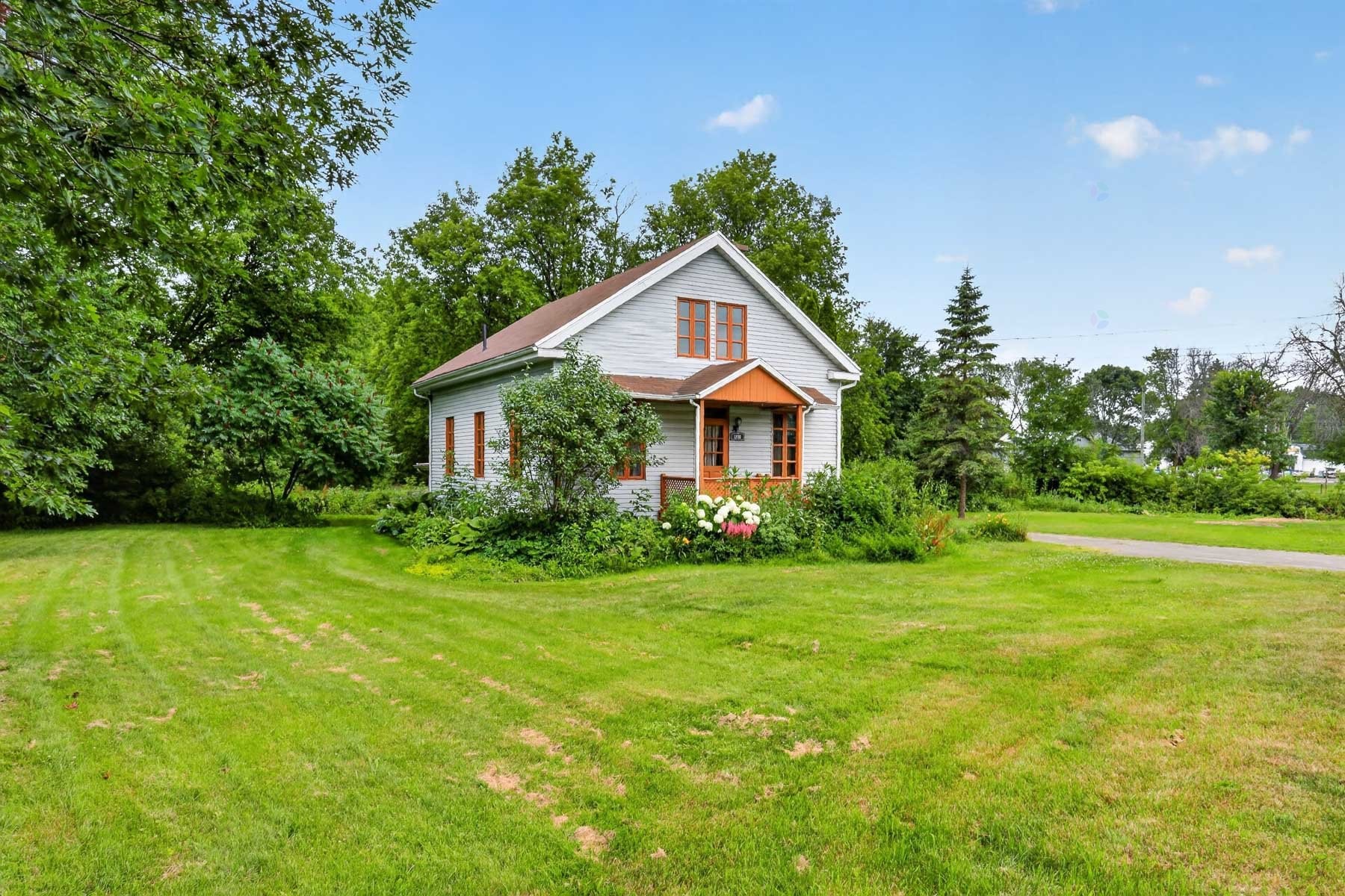 









1190


Rue Principale

,
Batiscan,




QC
G0X1A0


