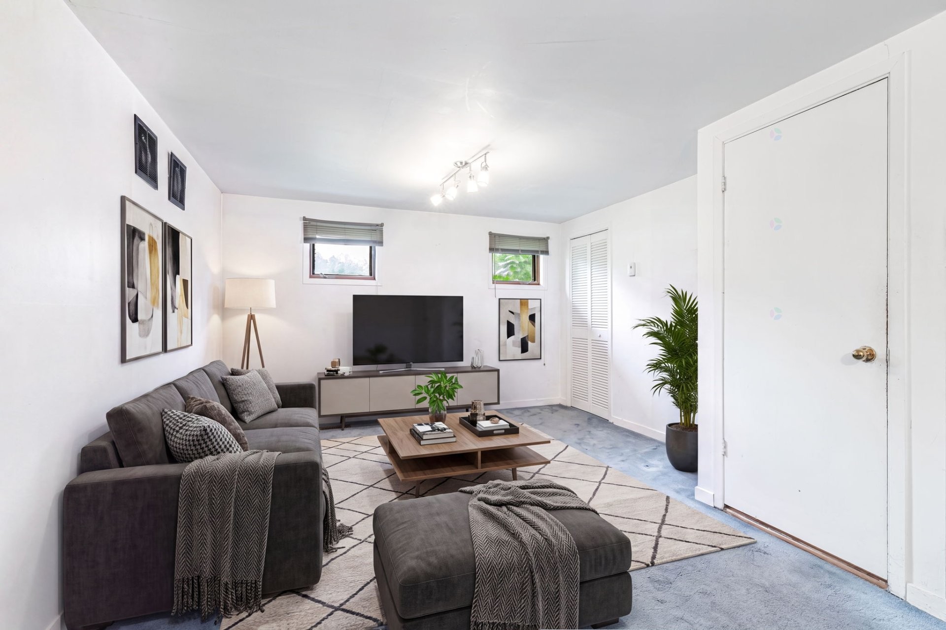 









302


Rue Gabrielle-Roy

,
Varennes,




QC
J3X1L8

