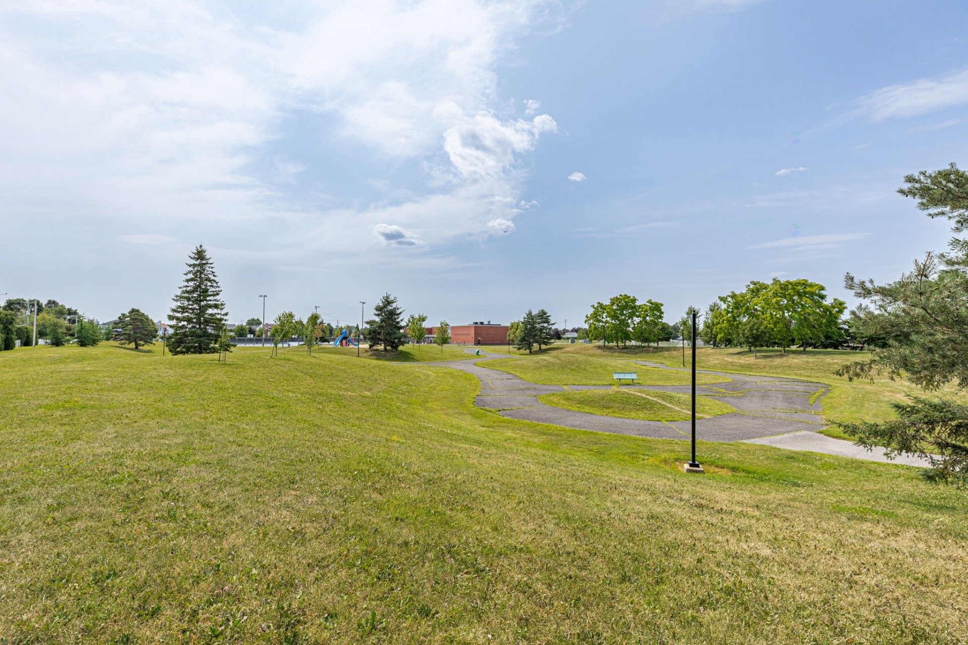 









302


Rue Gabrielle-Roy

,
Varennes,




QC
J3X1L8

