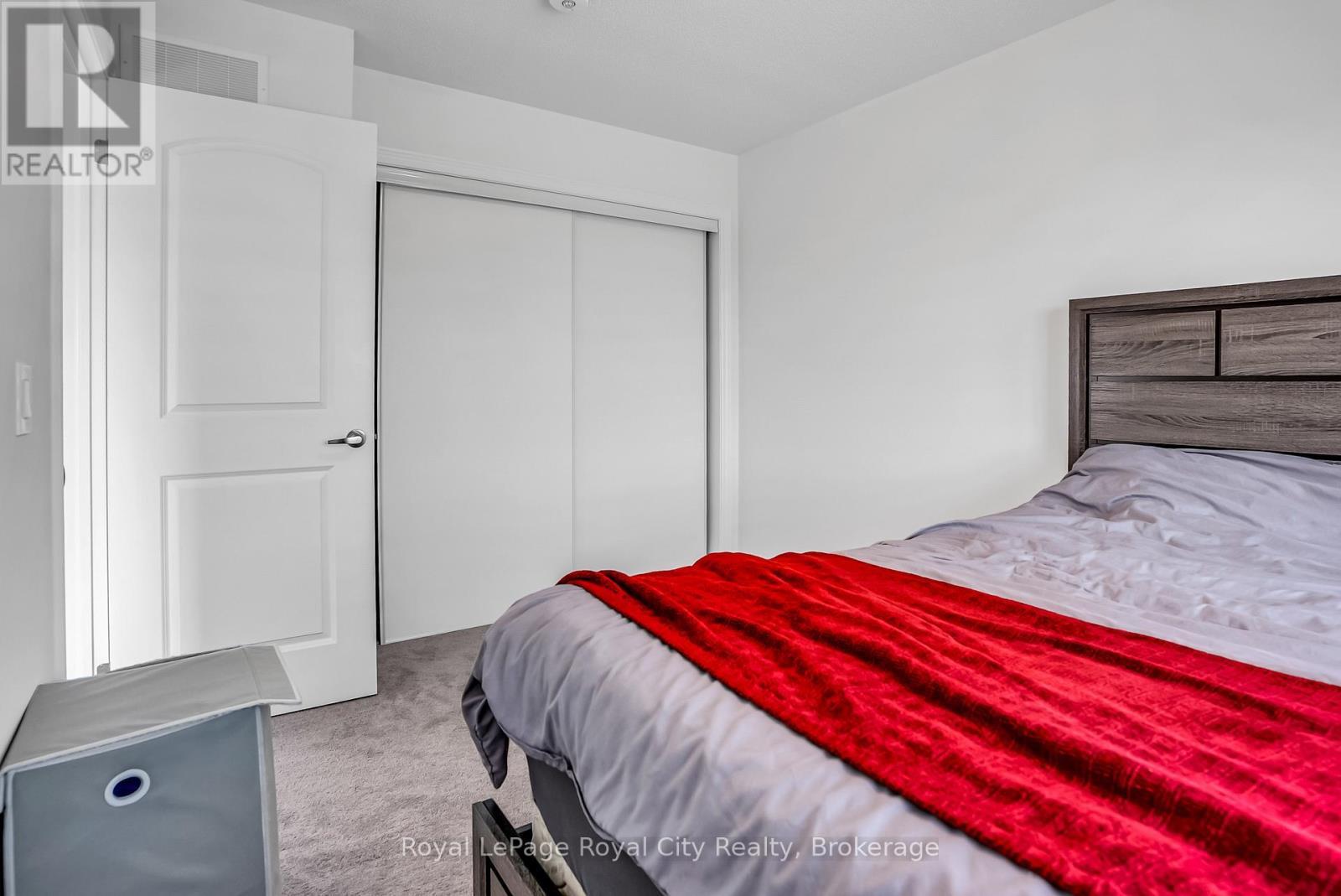 












36 PREST WAY

,
Centre Wellington (Fergus),




Ontario
N1M0K3

