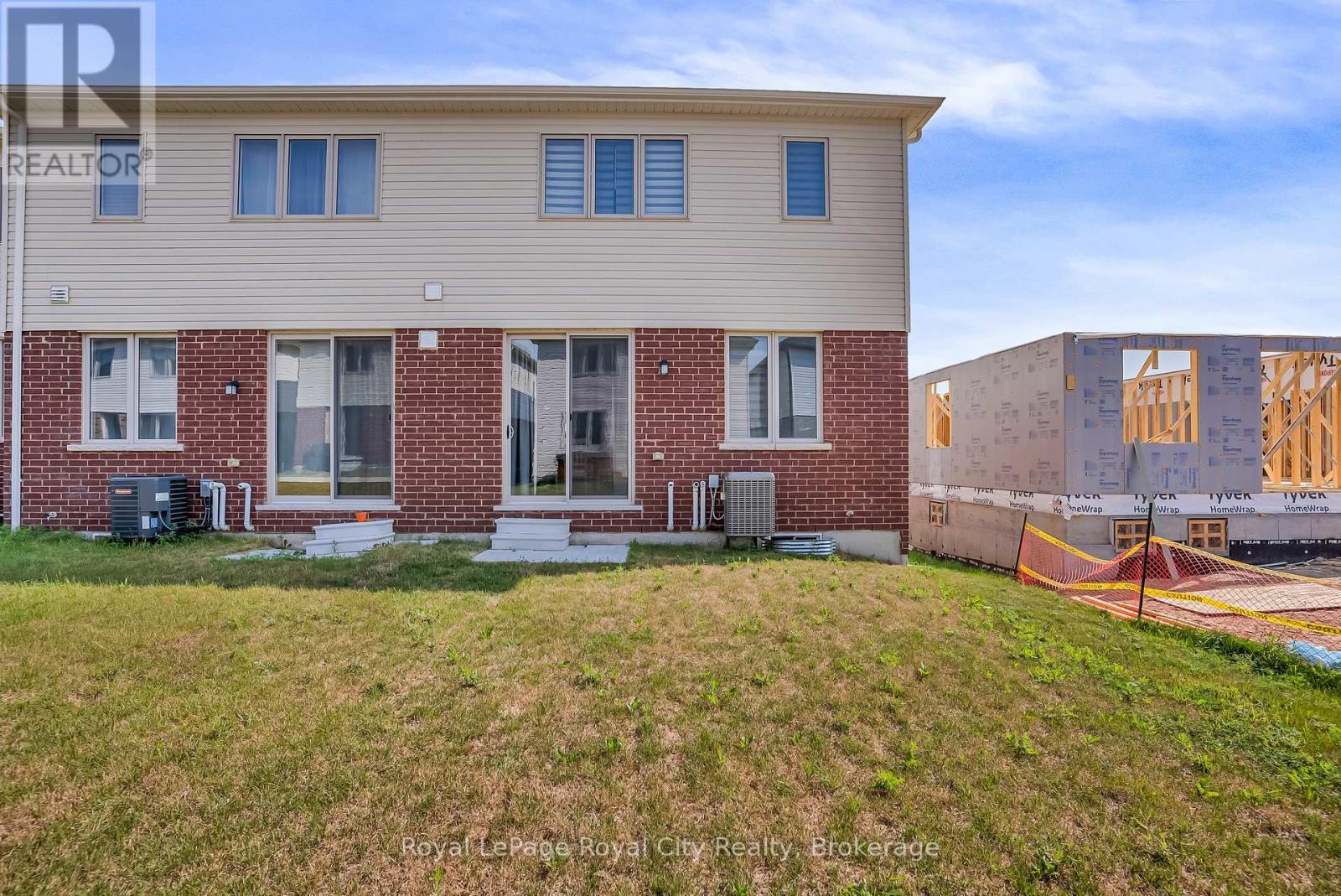 












36 PREST WAY

,
Centre Wellington (Fergus),




Ontario
N1M0K3

